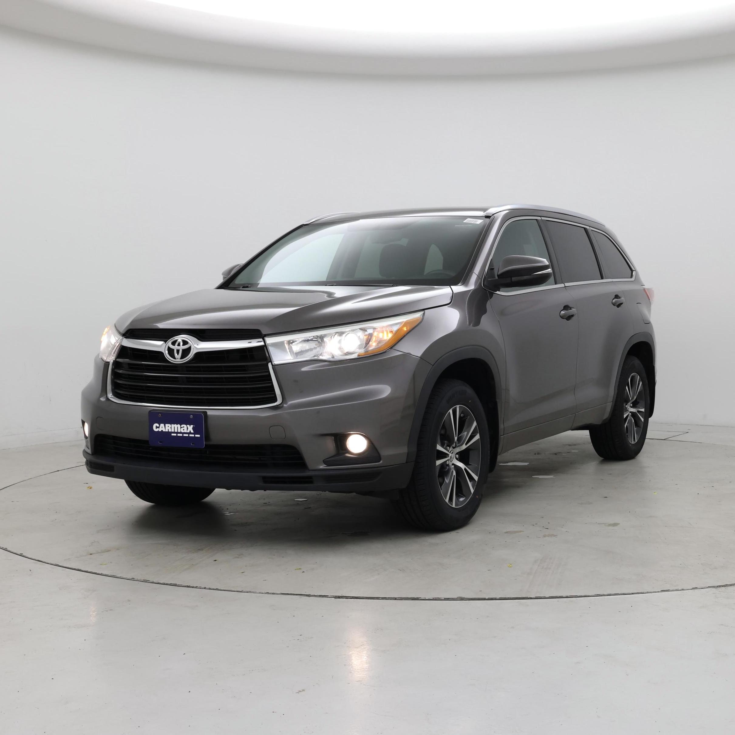 Thumbnail: 2016 Toyota Highlander - 4