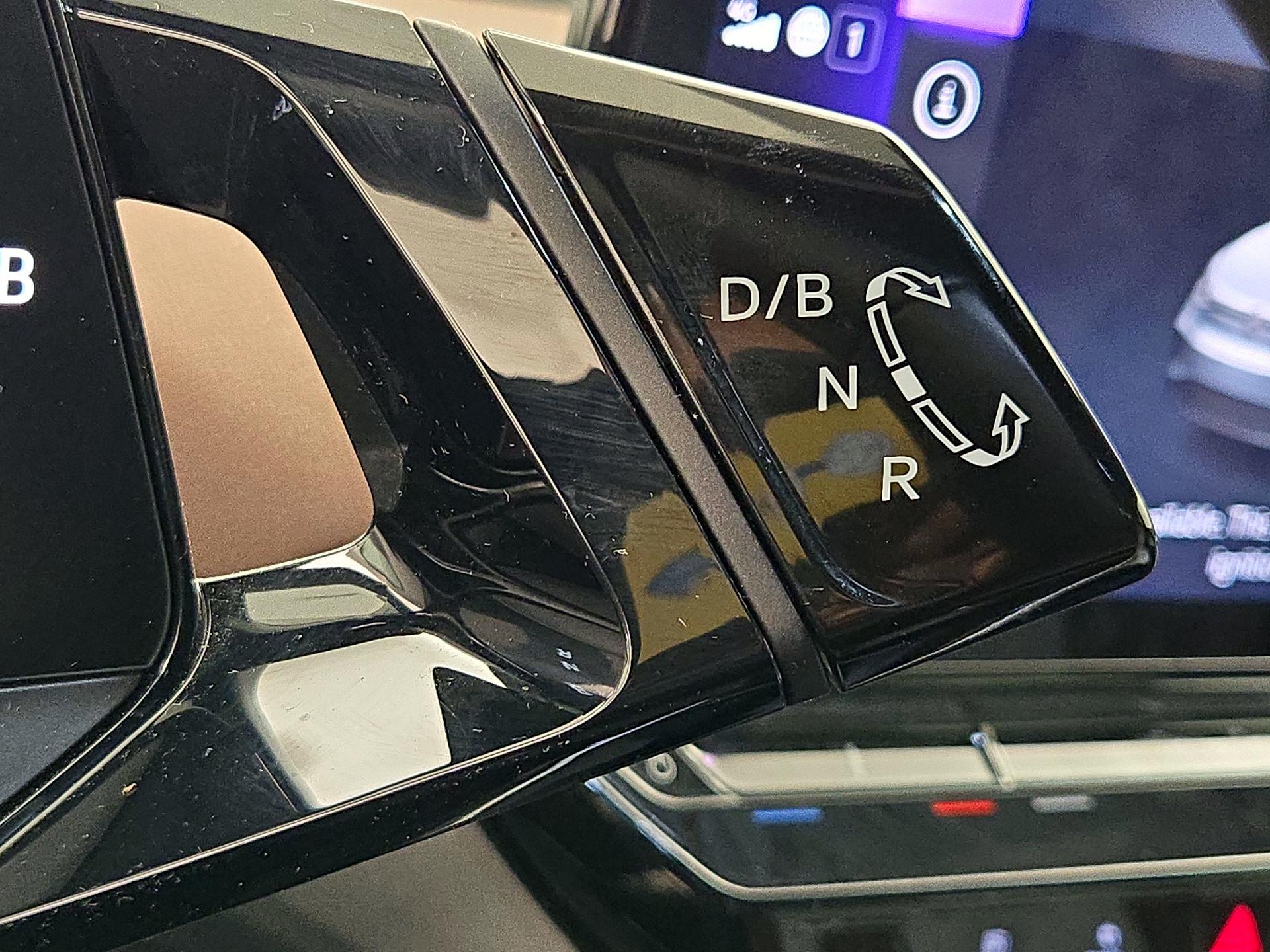 Thumbnail: 2023 Volkswagen ID.4 - 18
