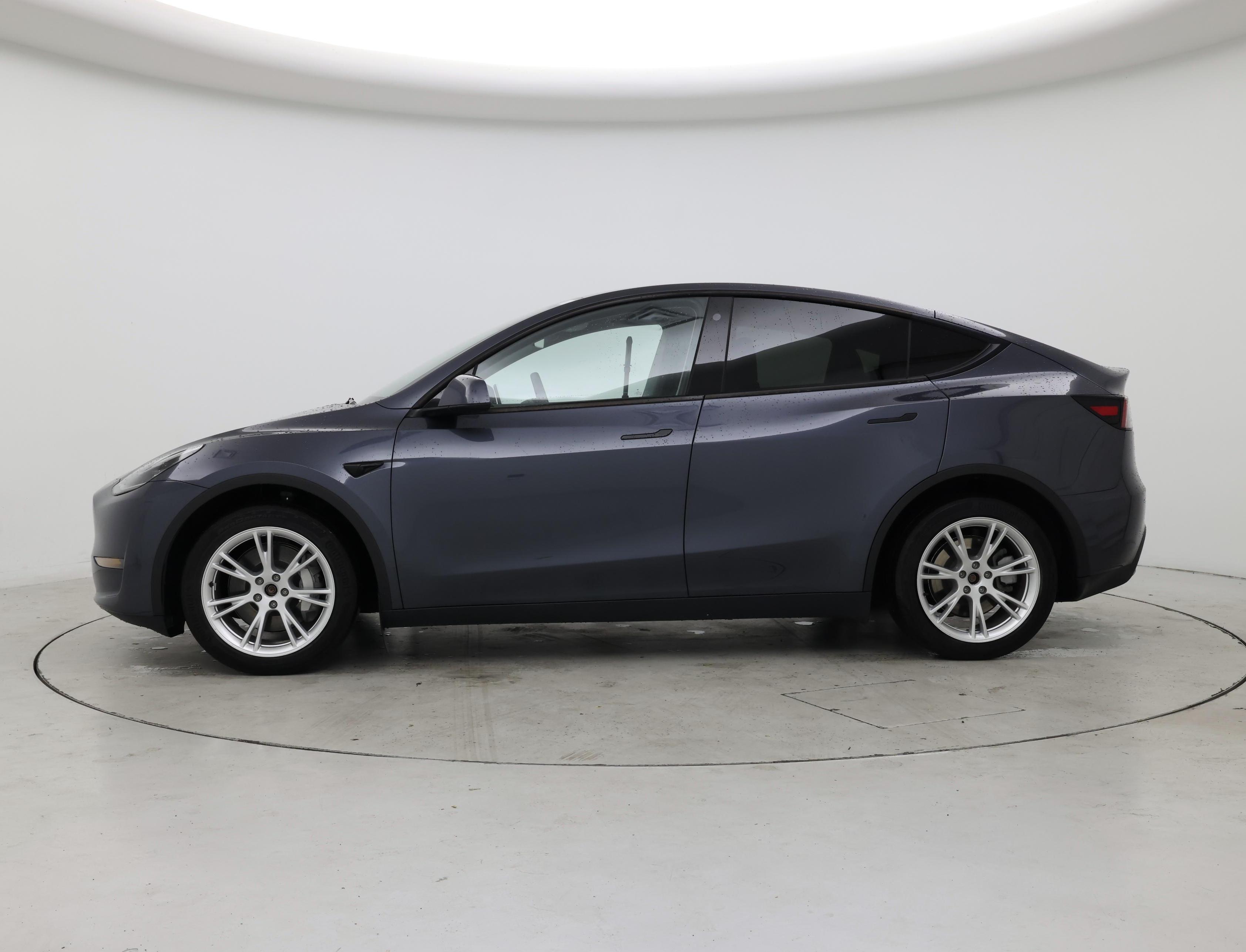 Thumbnail: 2023 Tesla Model Y - 3