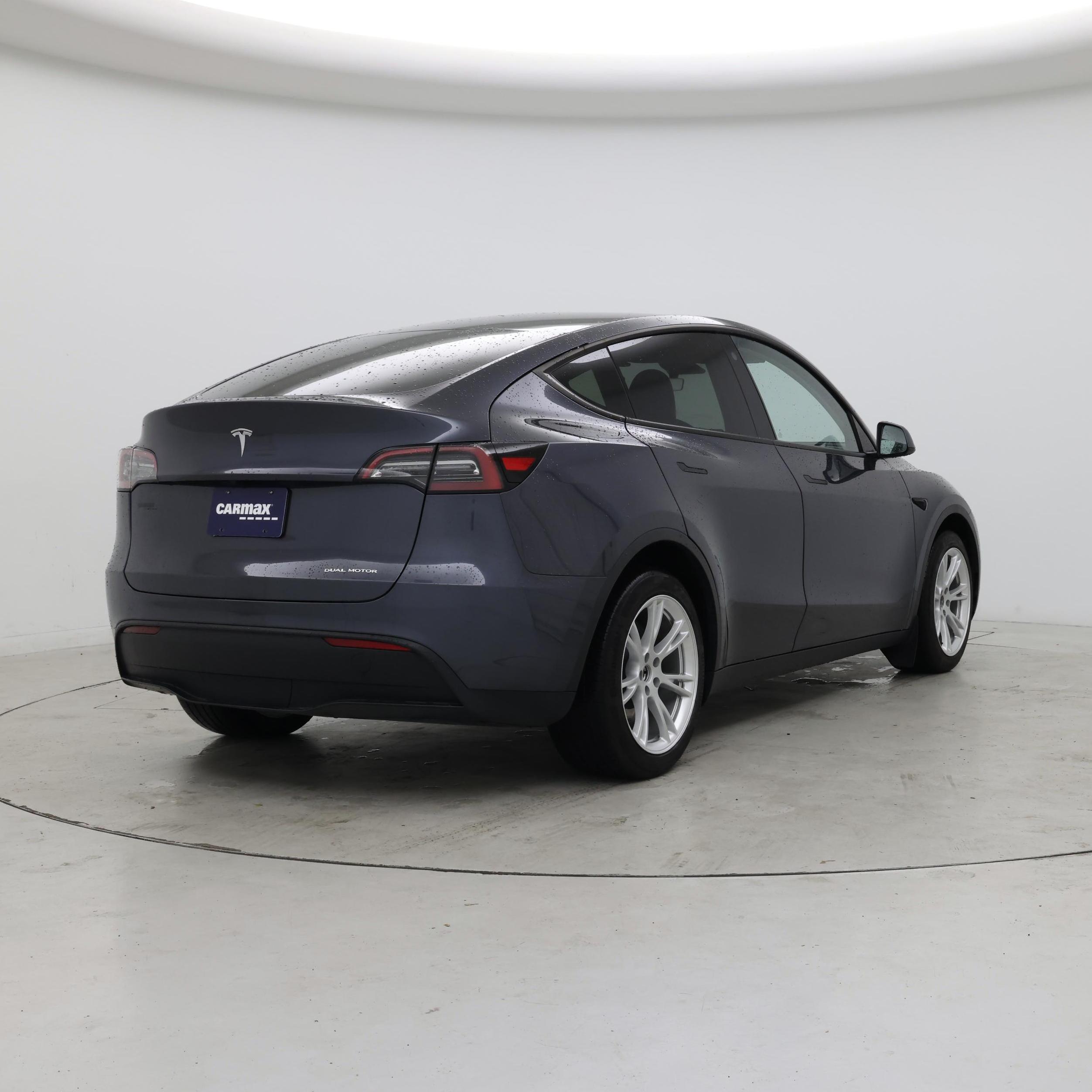 Thumbnail: 2023 Tesla Model Y - 8