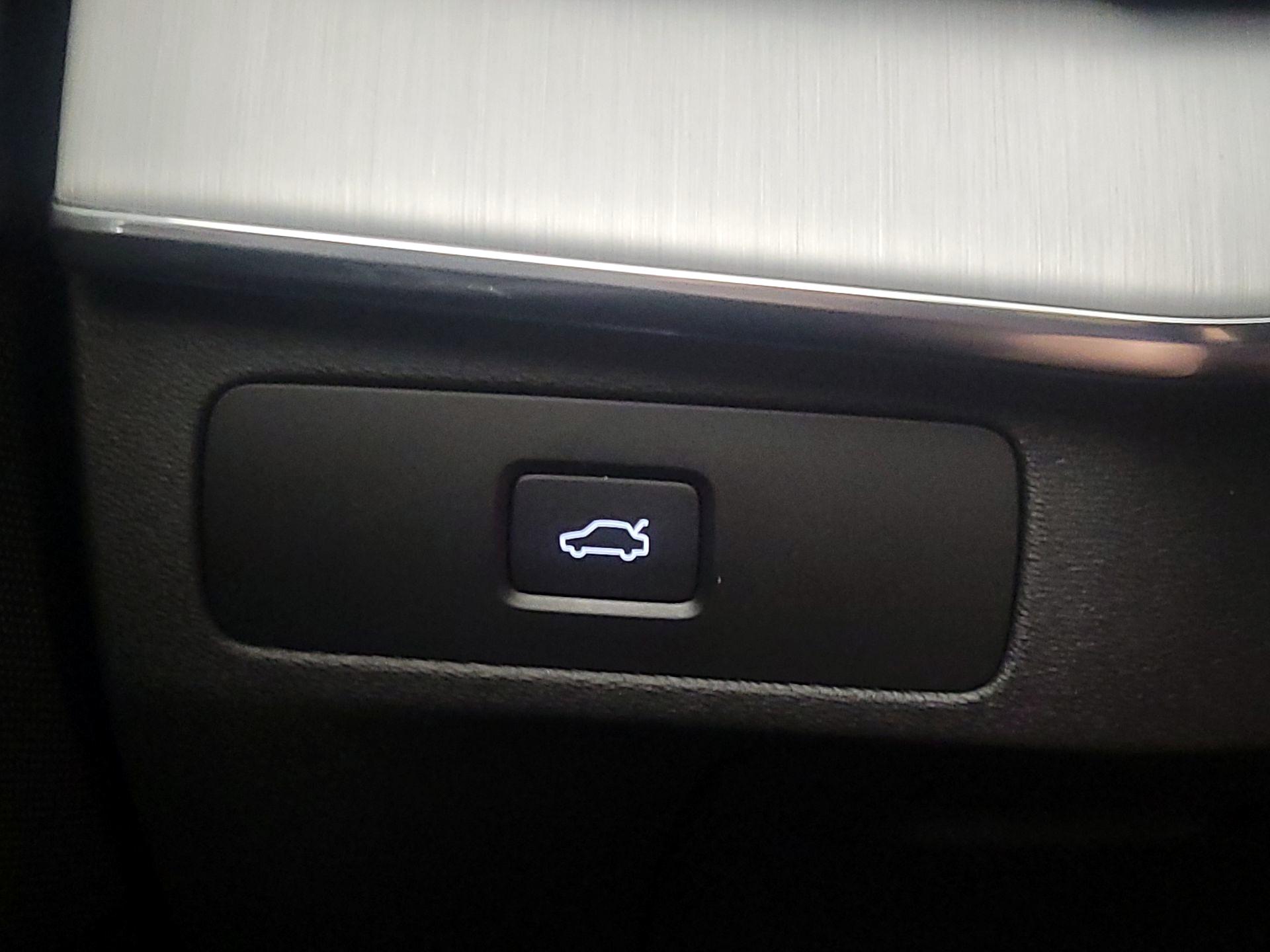Thumbnail: 2024 Volvo XC90 - 13