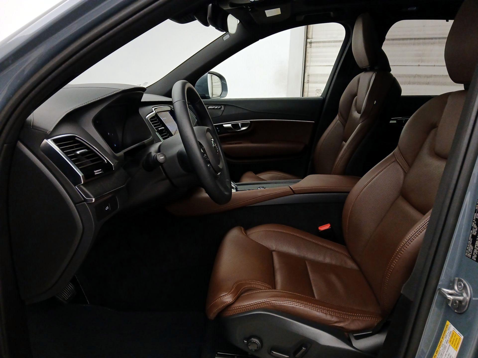 Thumbnail: 2023 Volvo XC90 - 11