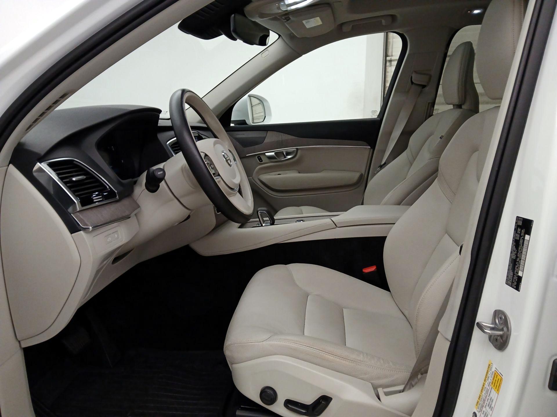 Thumbnail: 2024 Volvo XC90 - 11