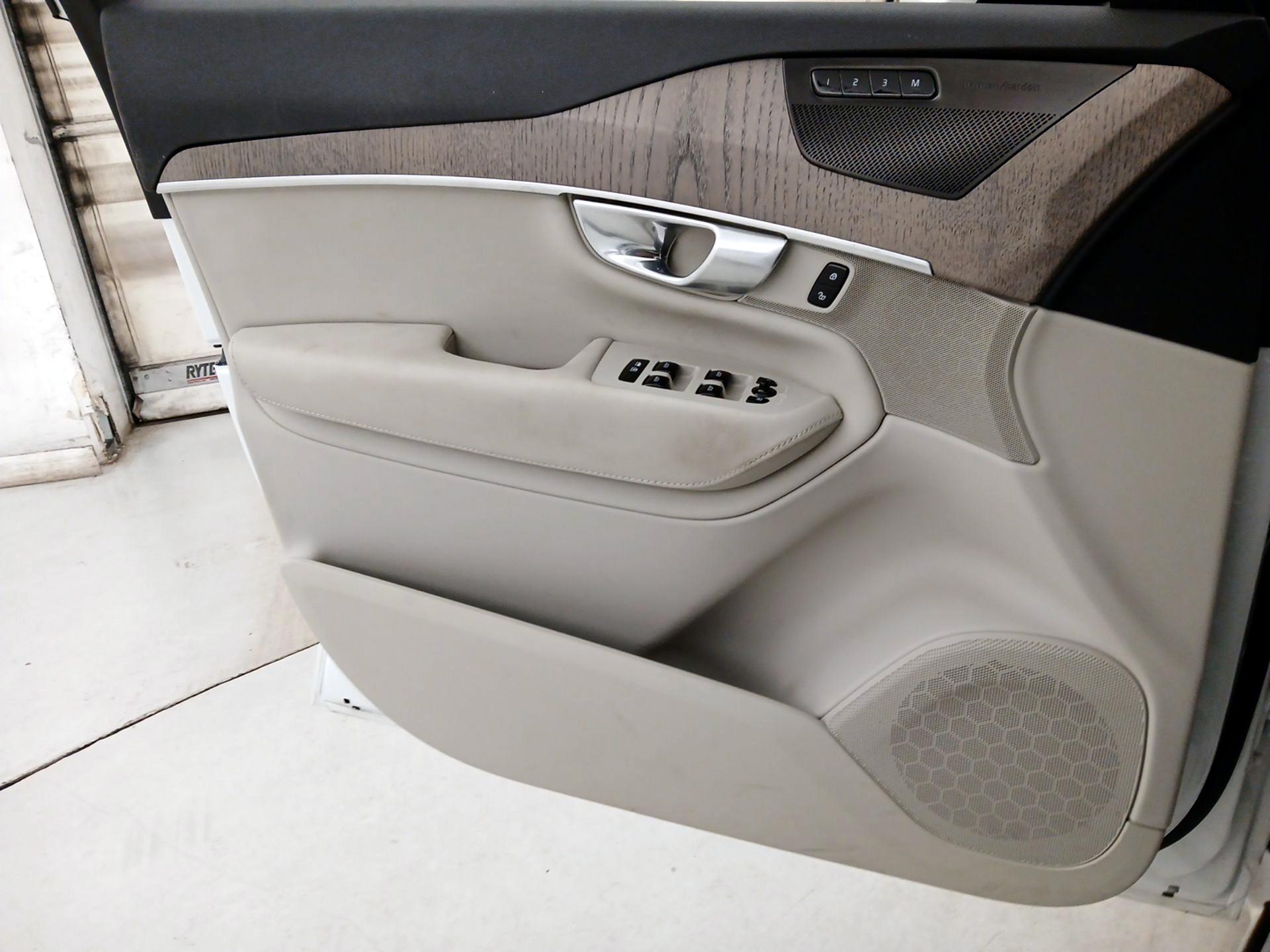 Thumbnail: 2024 Volvo XC90 - 12