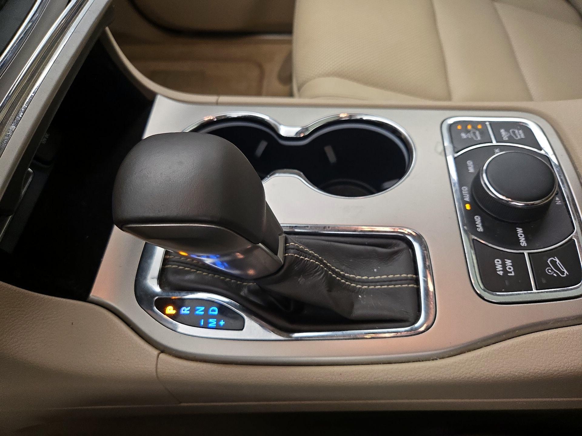 Thumbnail: 2017 Jeep Grand Cherokee - 18