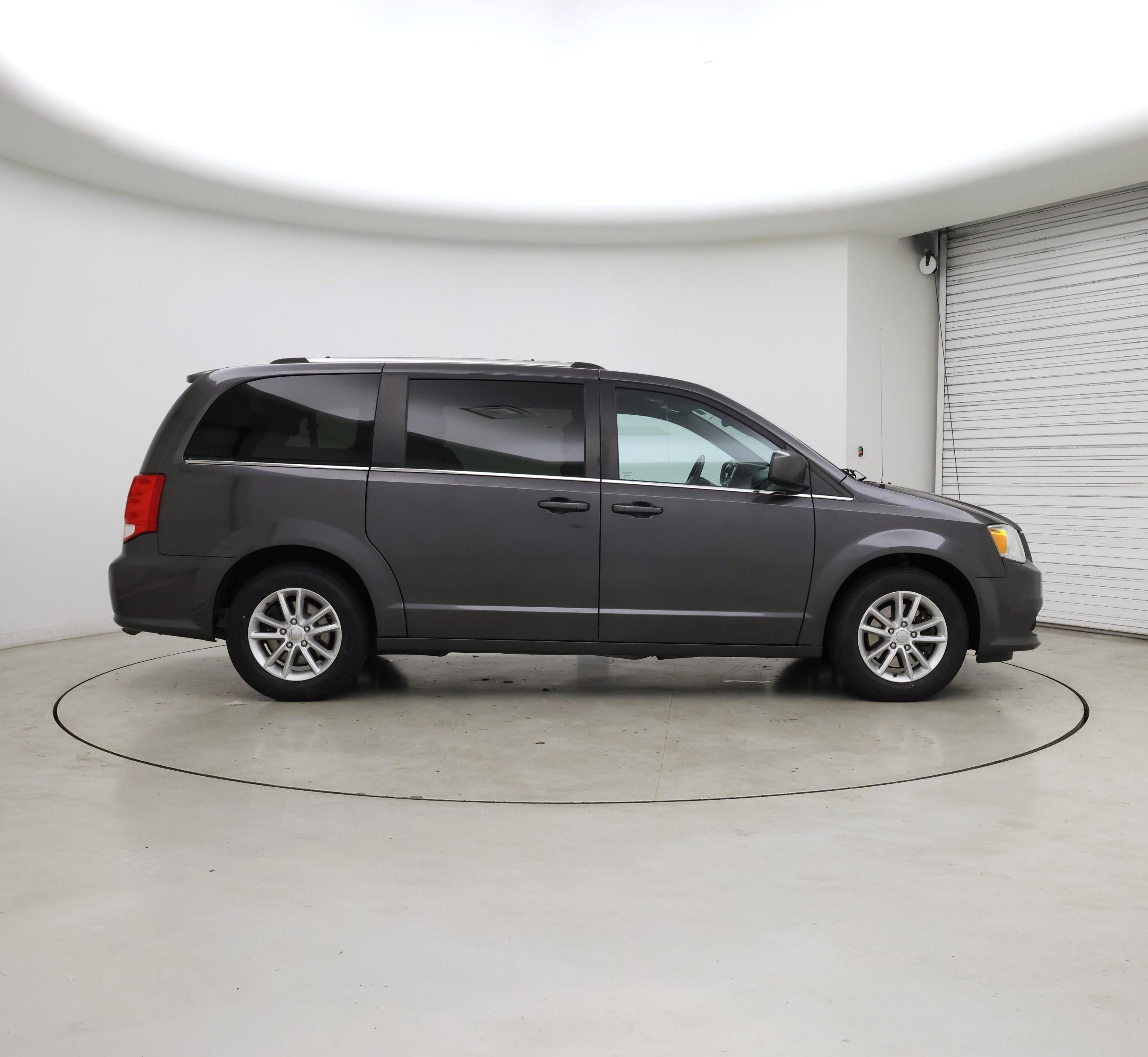 Thumbnail: 2018 Dodge Grand Caravan - 7