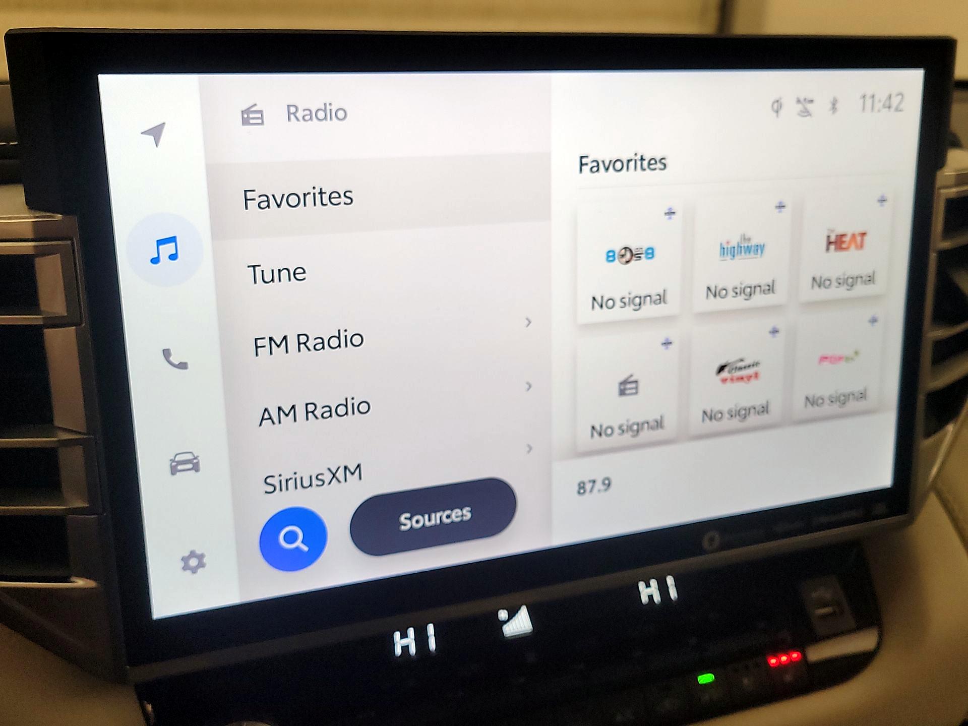 Thumbnail: 2023 Toyota Tundra - 15