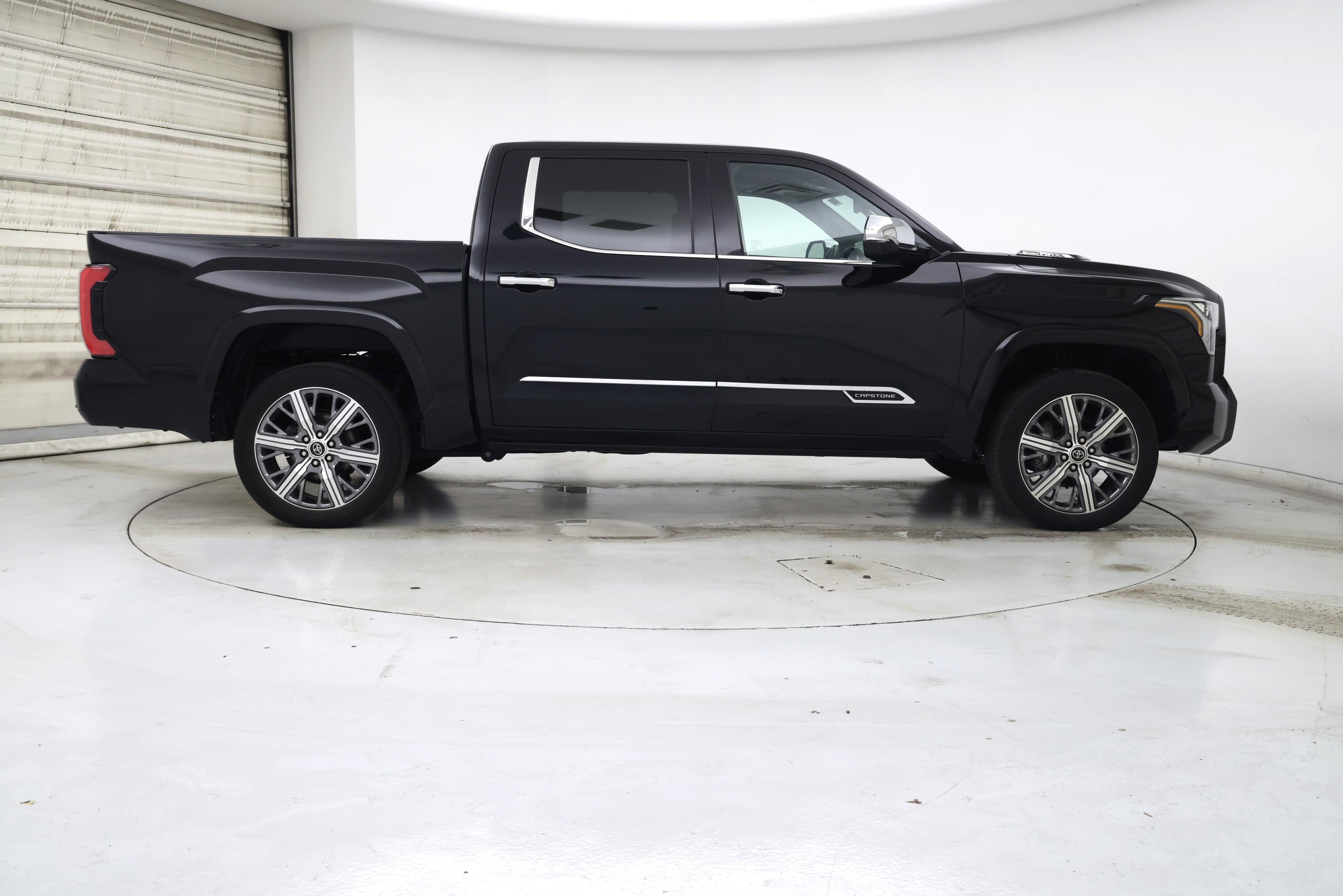 Thumbnail: 2023 Toyota Tundra - 7