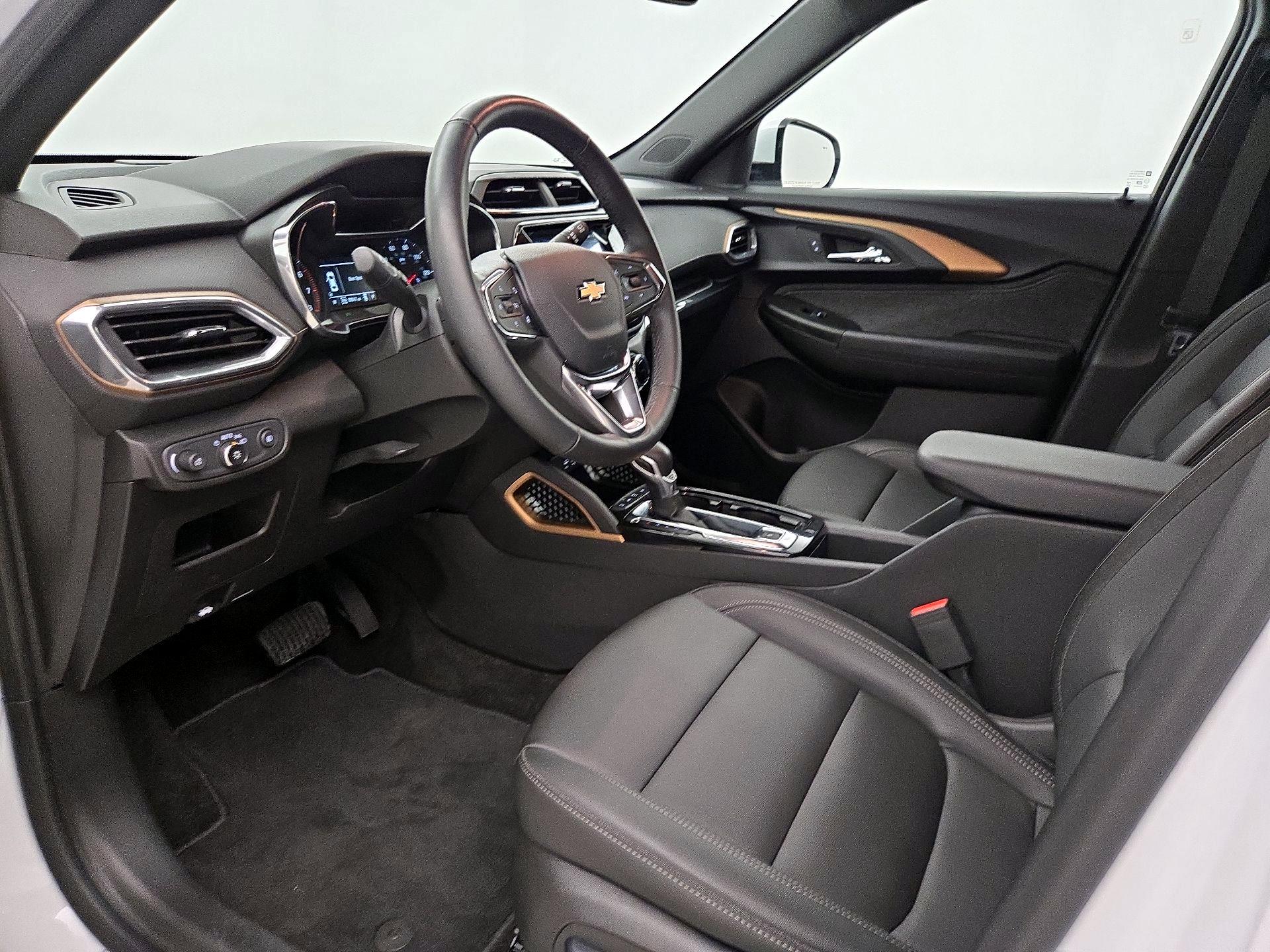 Thumbnail: 2023 Chevrolet TrailBlazer - 11