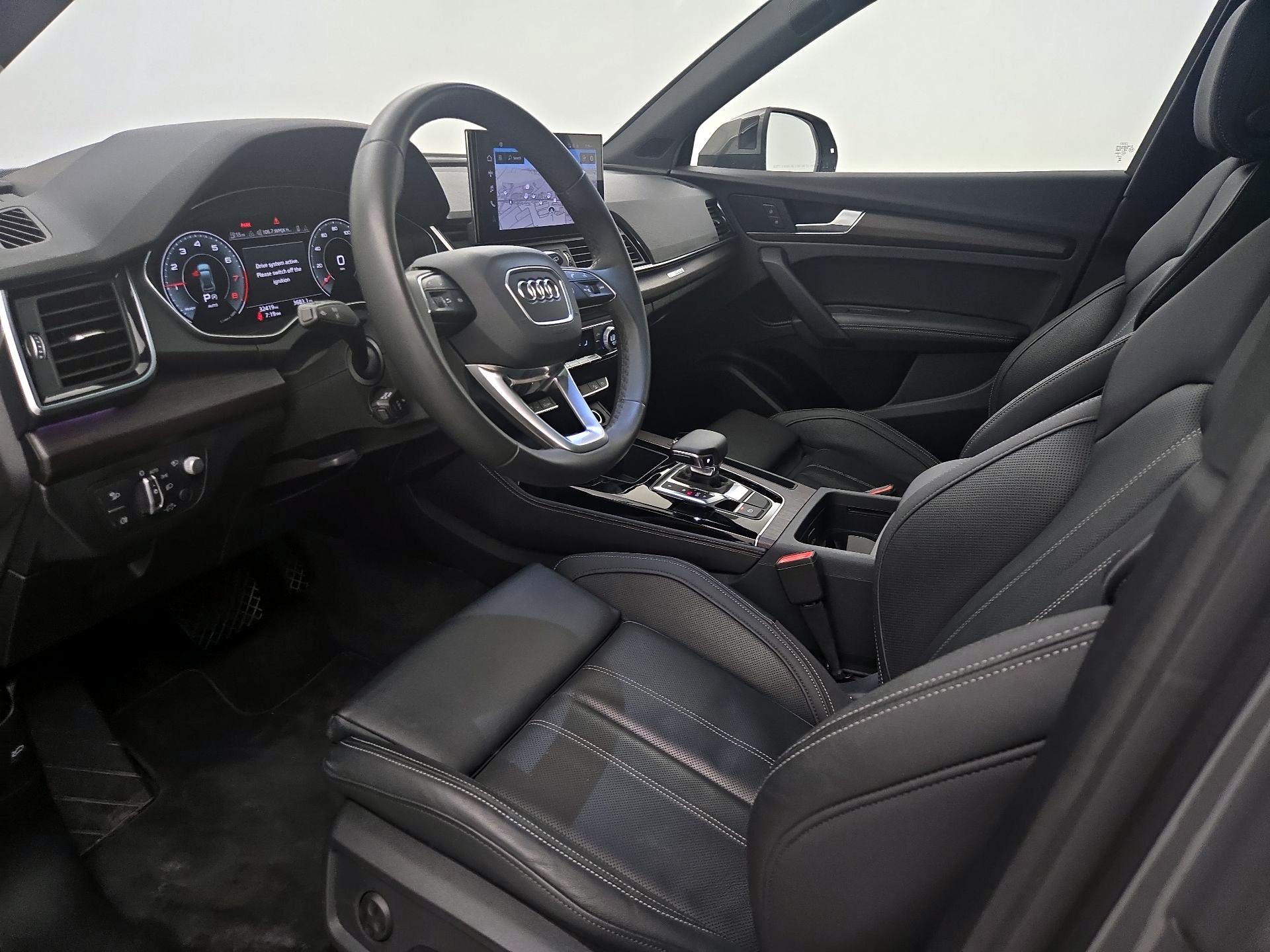 Thumbnail: 2023 Audi Q5 - 11