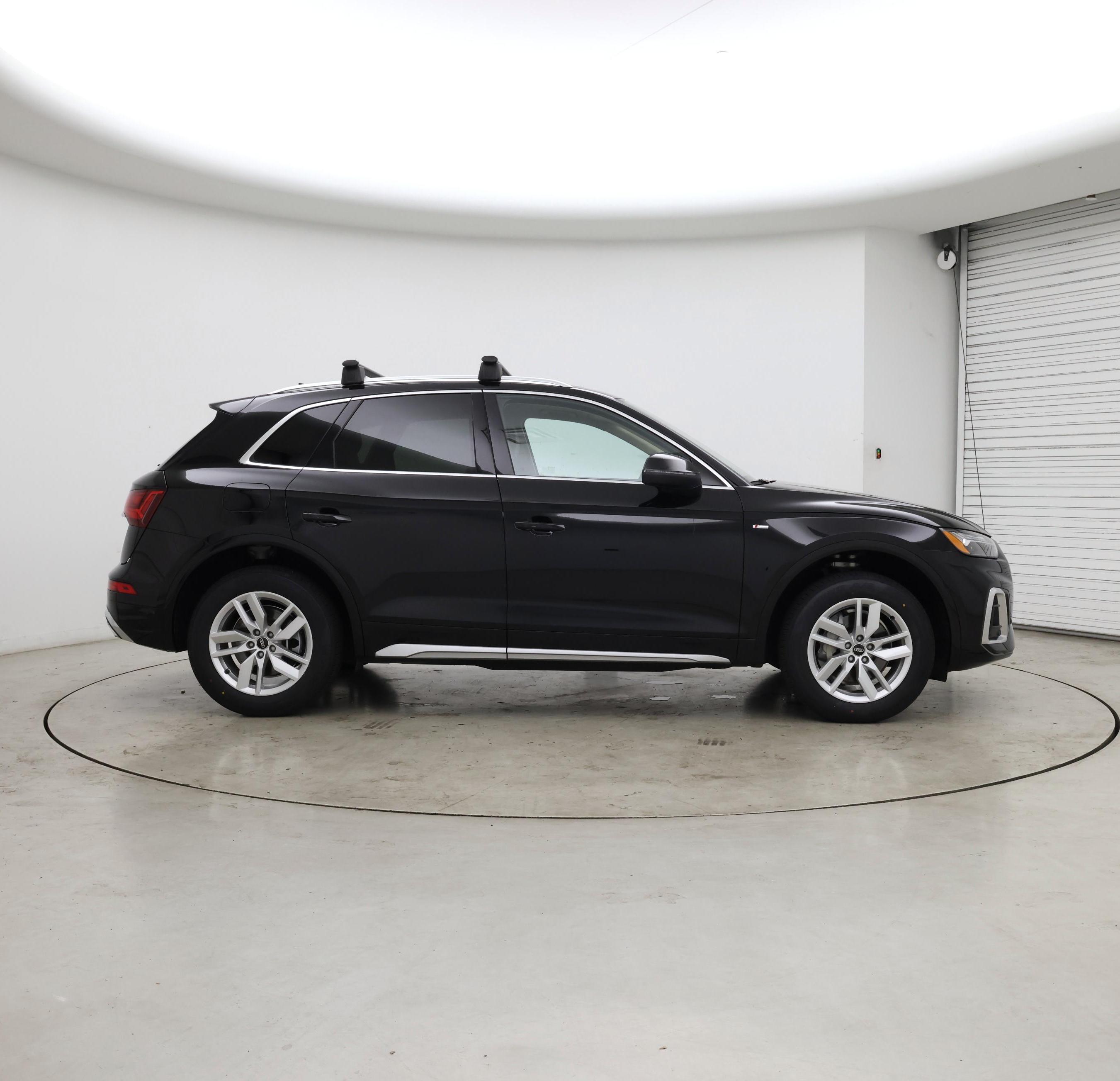Thumbnail: 2022 Audi Q5 - 7
