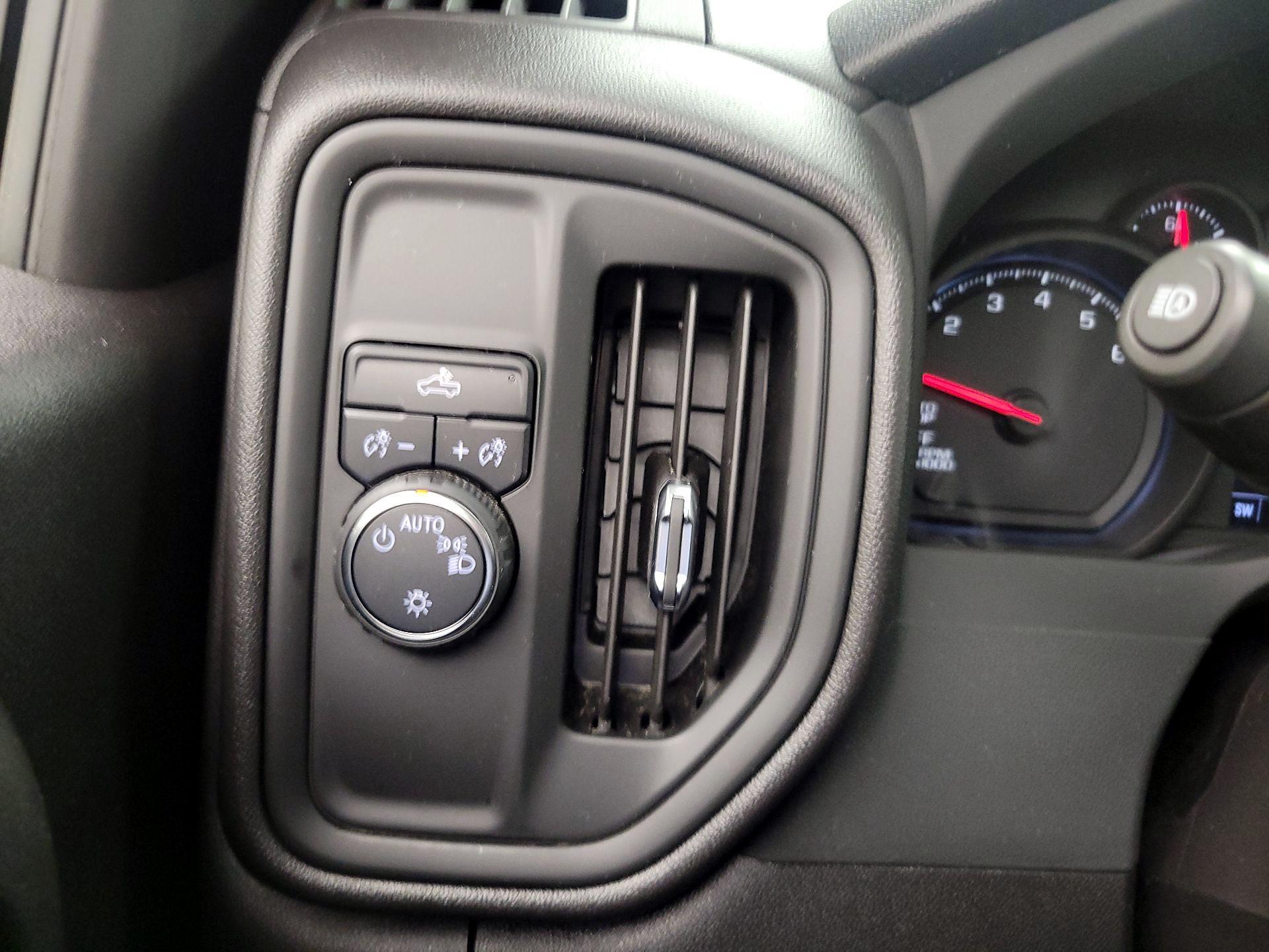 Thumbnail: 2024 Chevrolet Silverado 1500 - 13