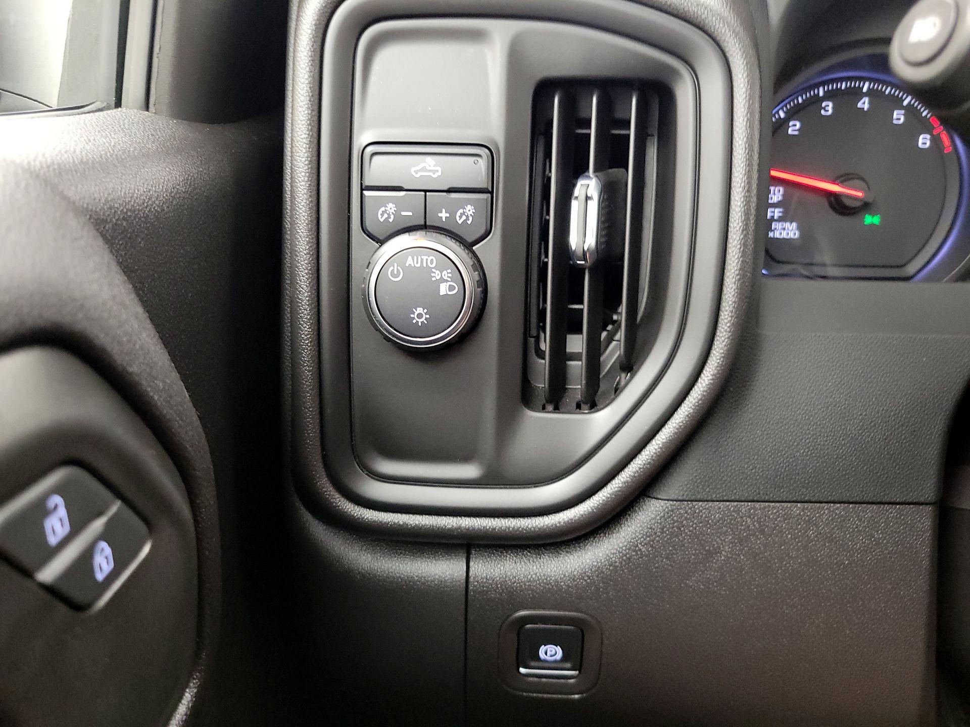 Thumbnail: 2024 Chevrolet Silverado 1500 - 13