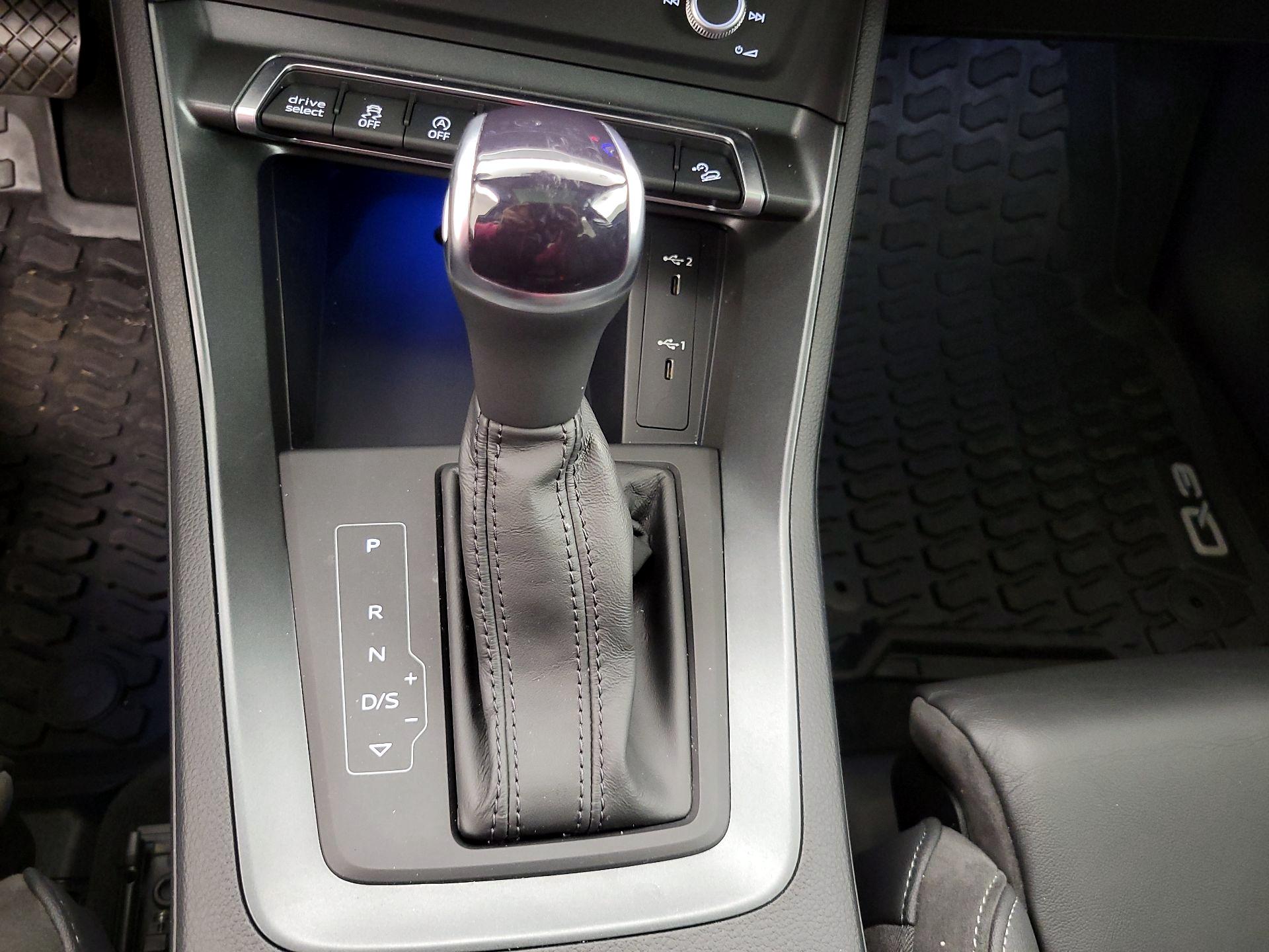 Thumbnail: 2022 Audi Q3 - 18