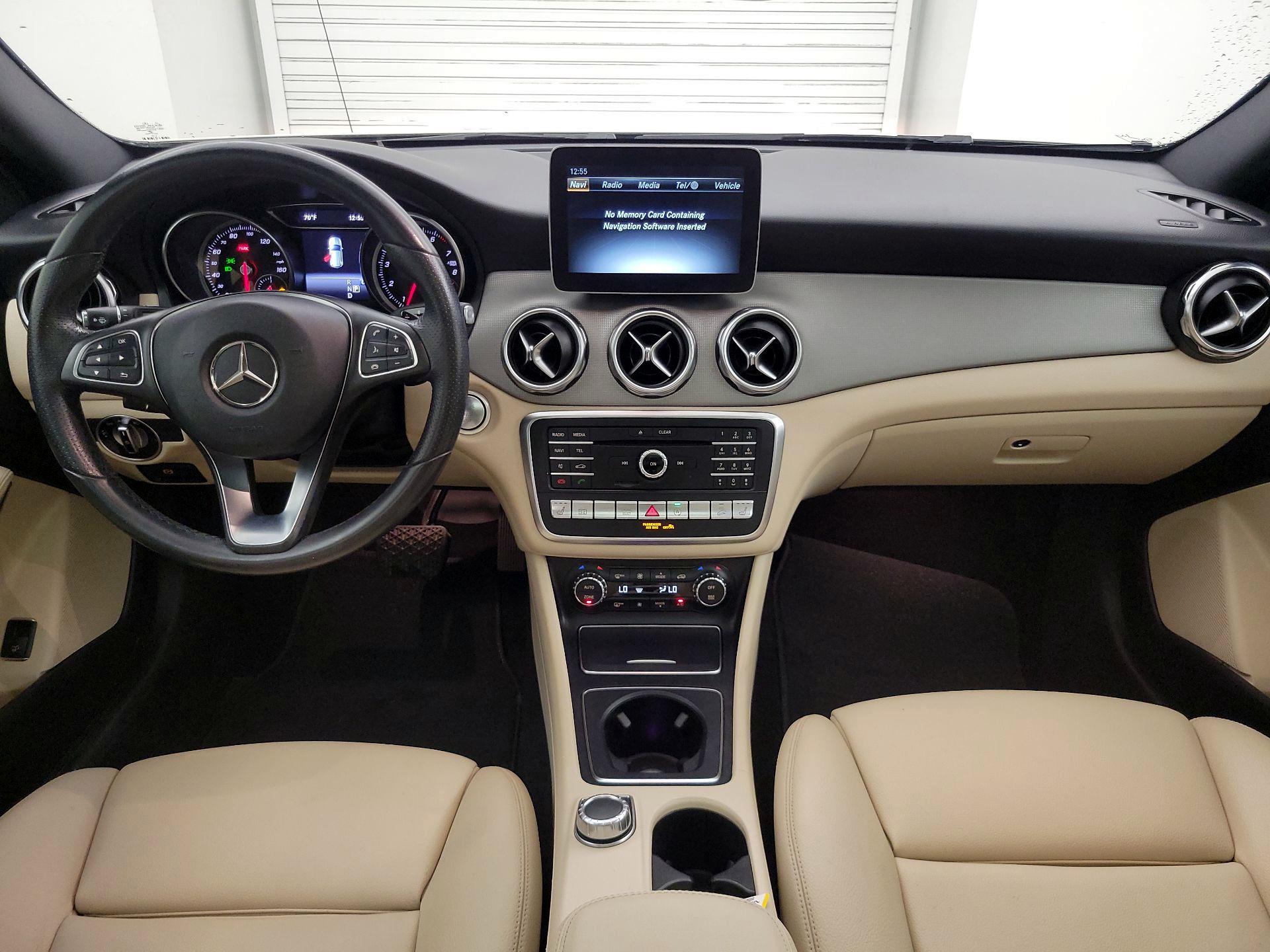 Thumbnail: 2018 Mercedes-Benz GLA - 9