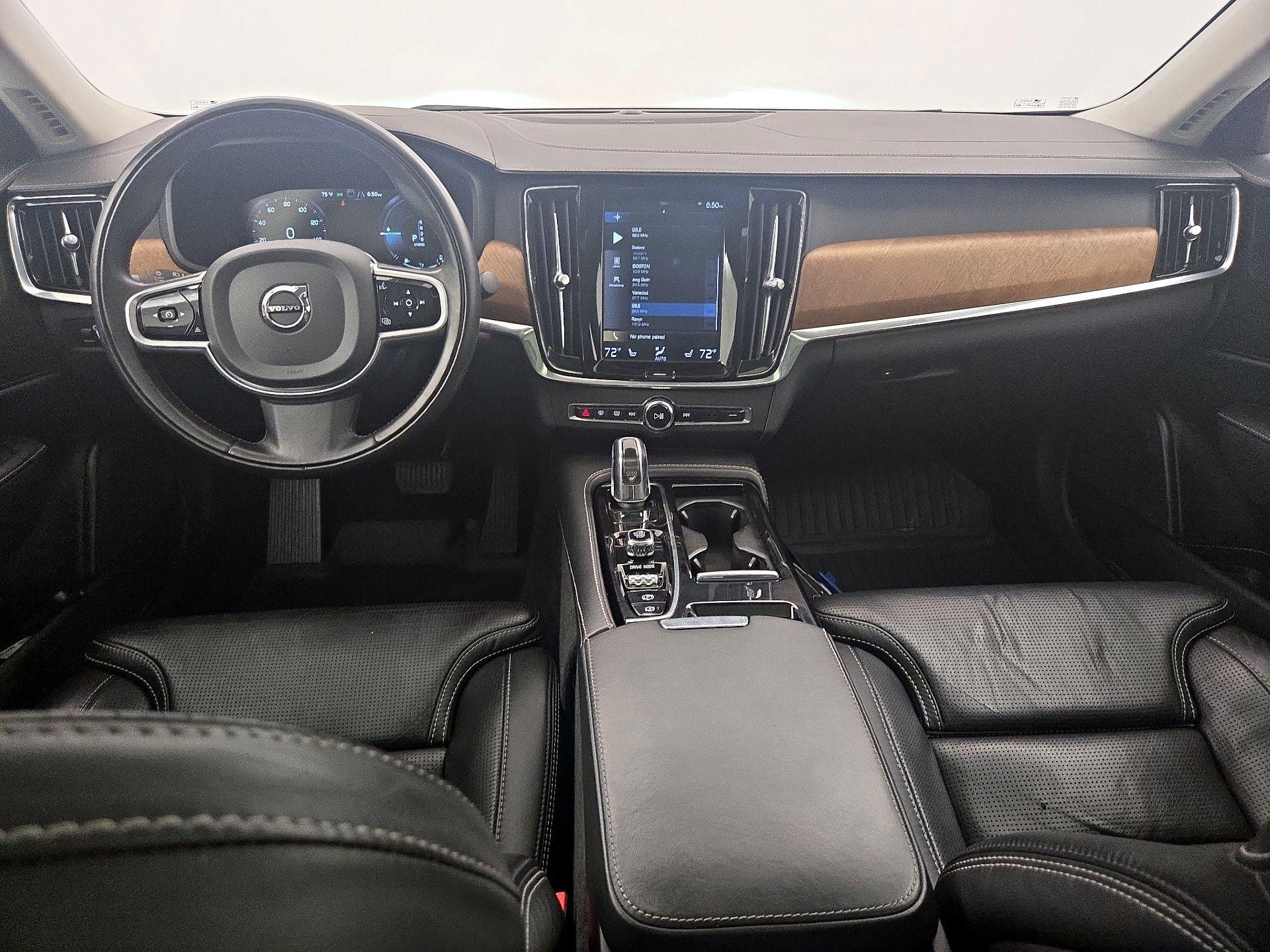 Thumbnail: 2019 Volvo S90 - 9