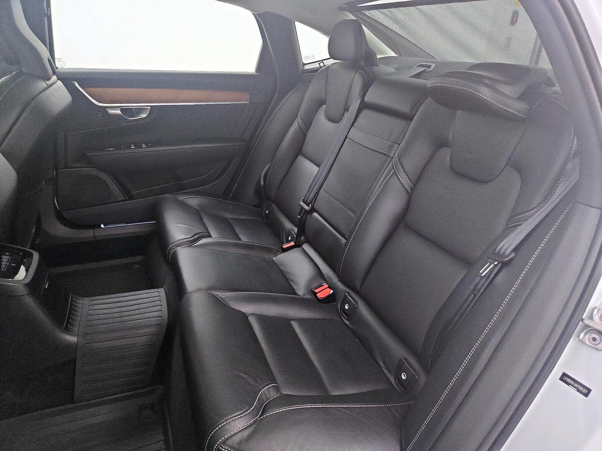 Thumbnail: 2019 Volvo S90 - 20