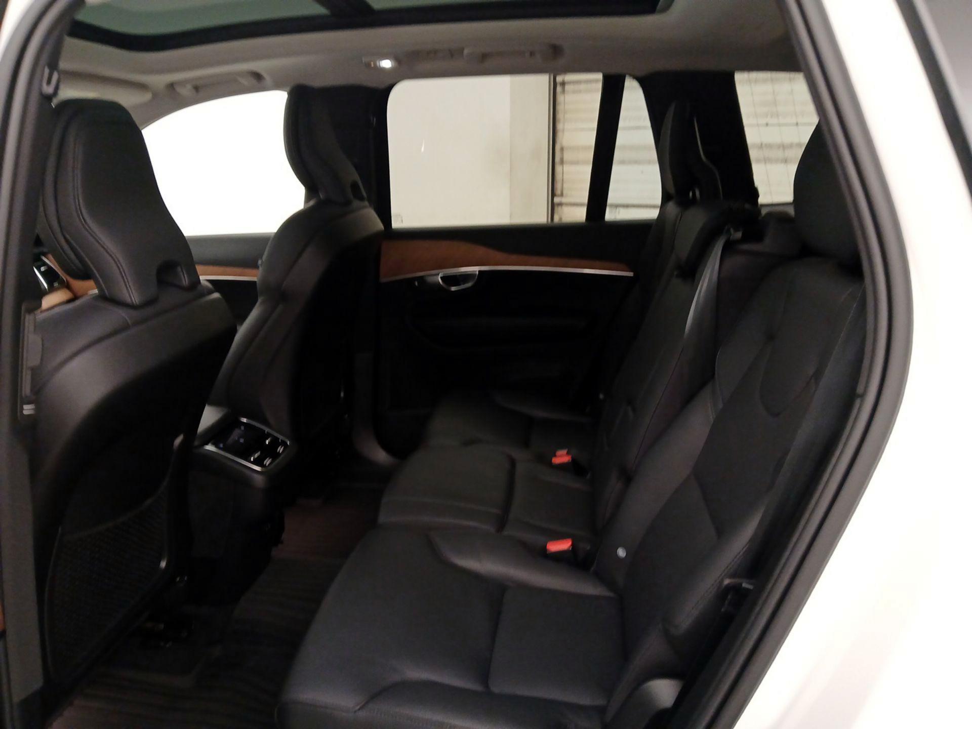 Thumbnail: 2024 Volvo XC90 - 20