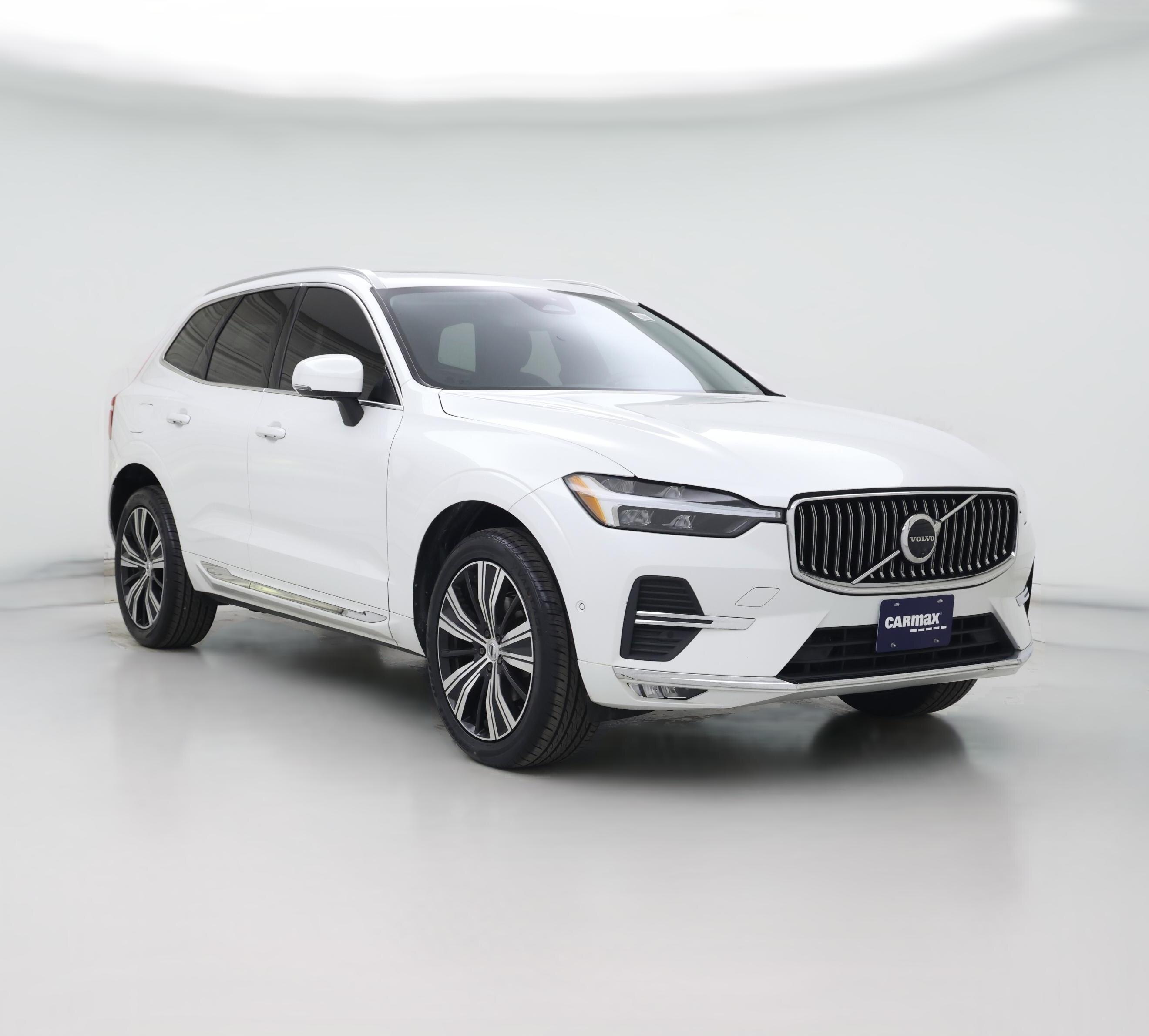 Thumbnail: 2022 Volvo XC60 - 1