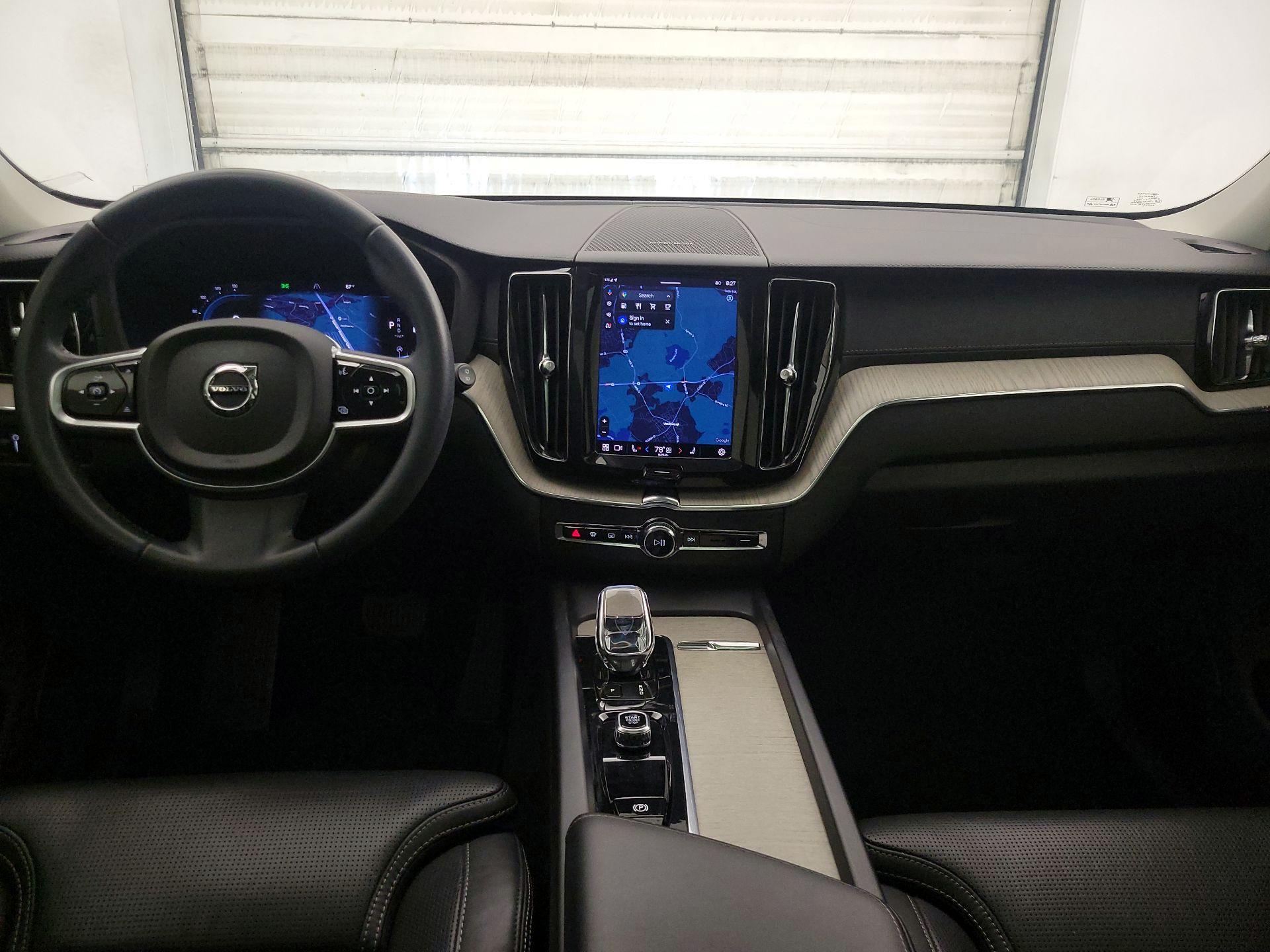 Thumbnail: 2022 Volvo XC60 - 9