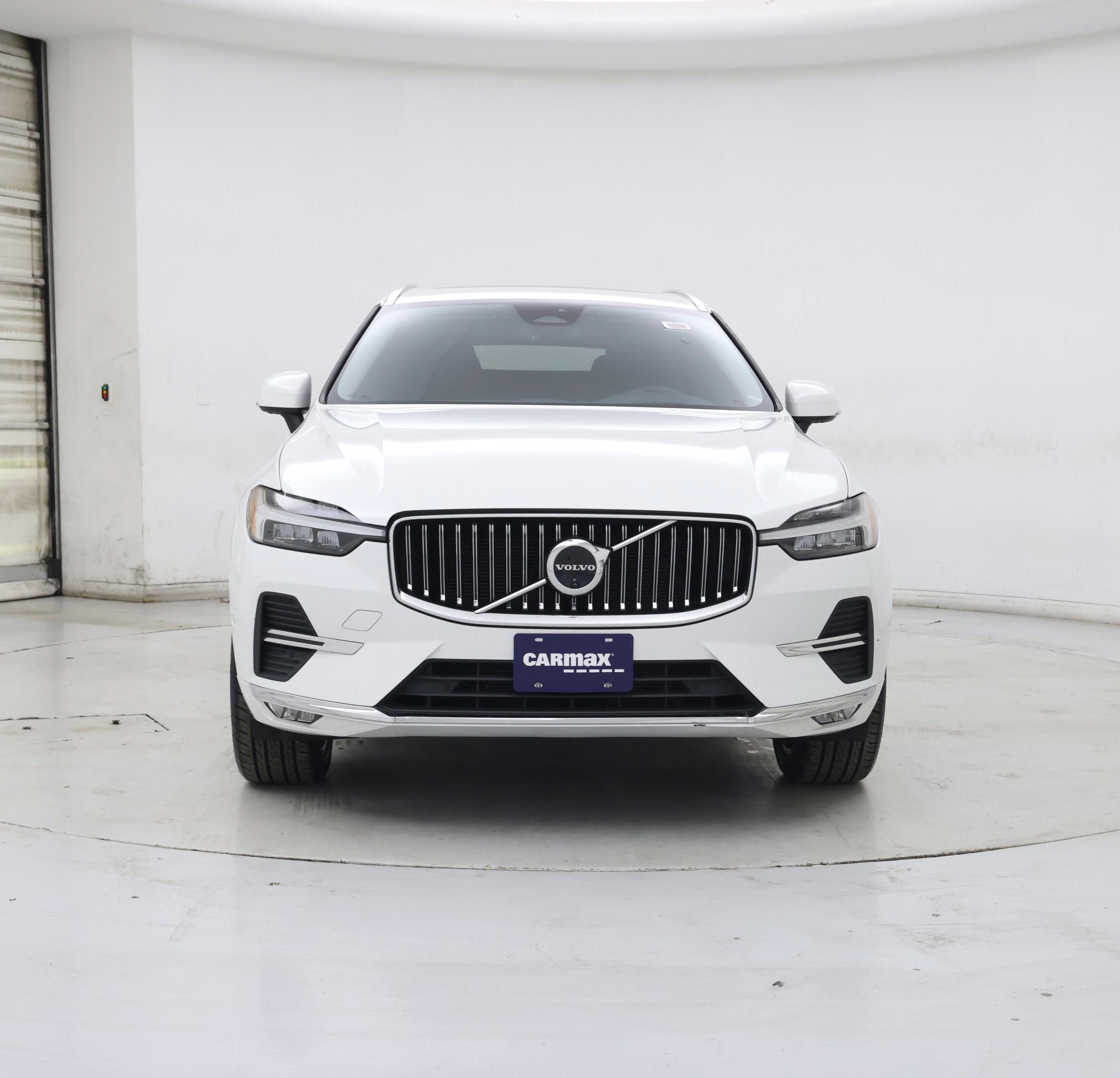 Thumbnail: 2022 Volvo XC60 - 5