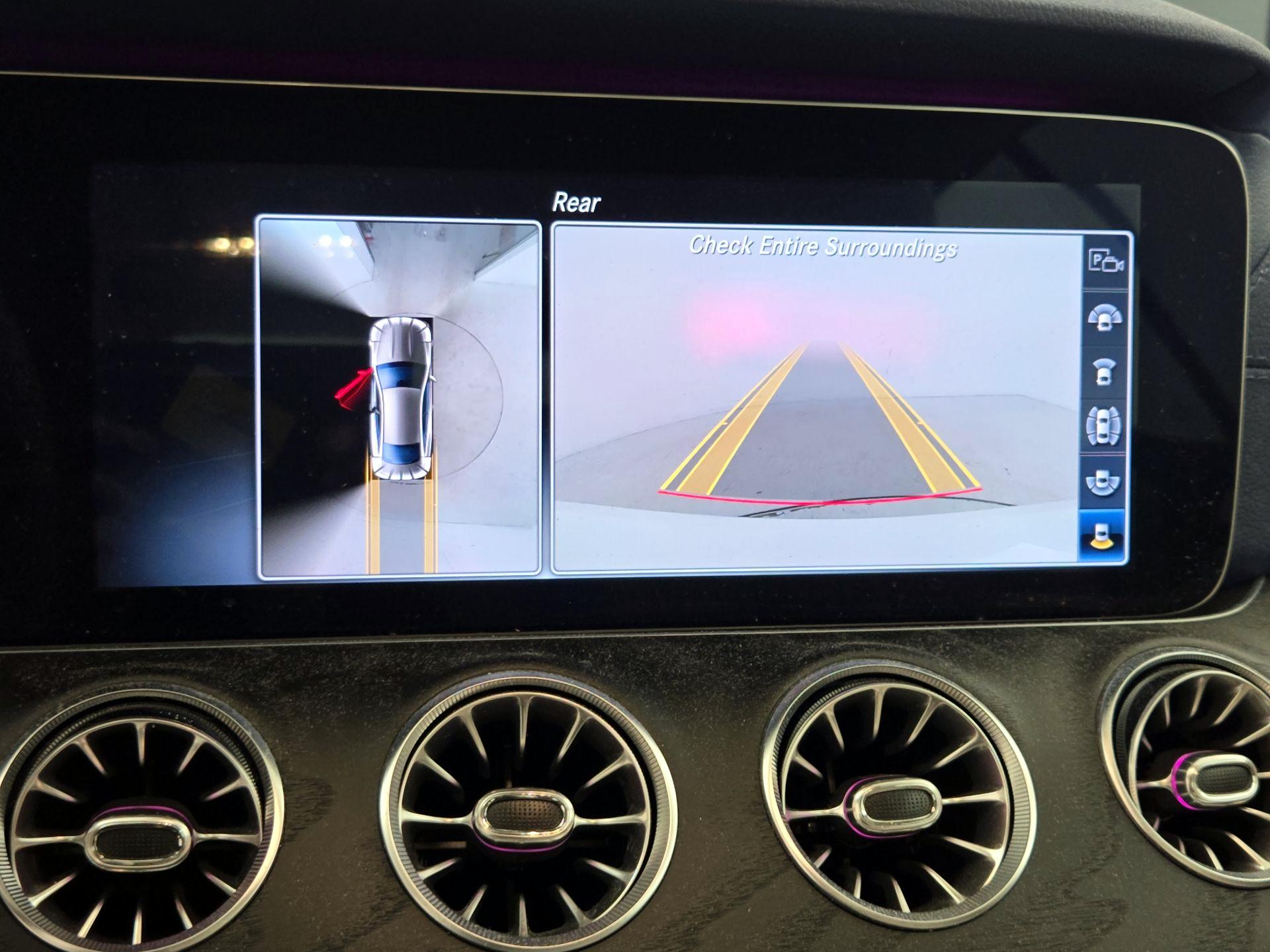 Thumbnail: 2020 Mercedes-Benz E-Class - 15
