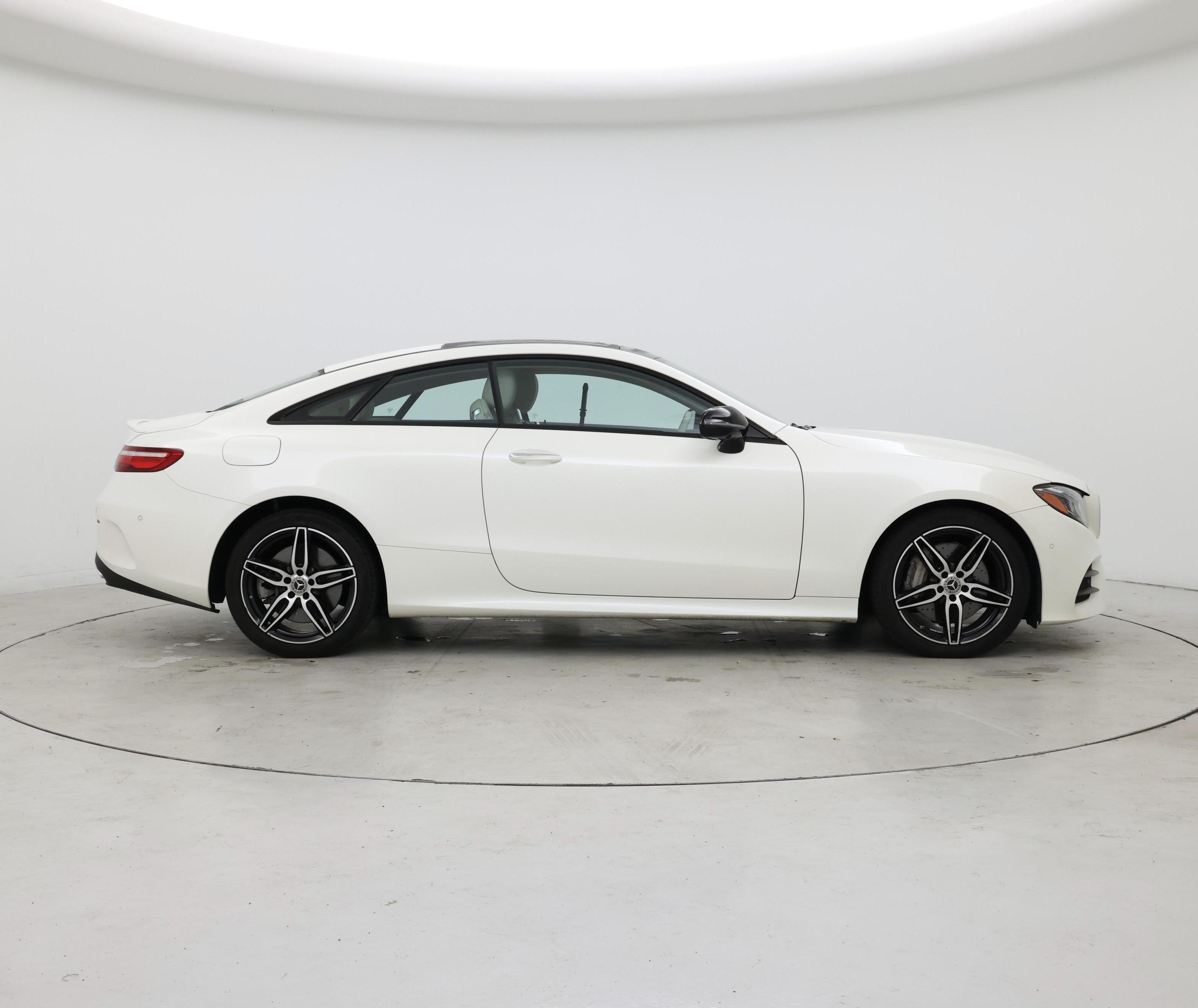 Thumbnail: 2020 Mercedes-Benz E-Class - 7