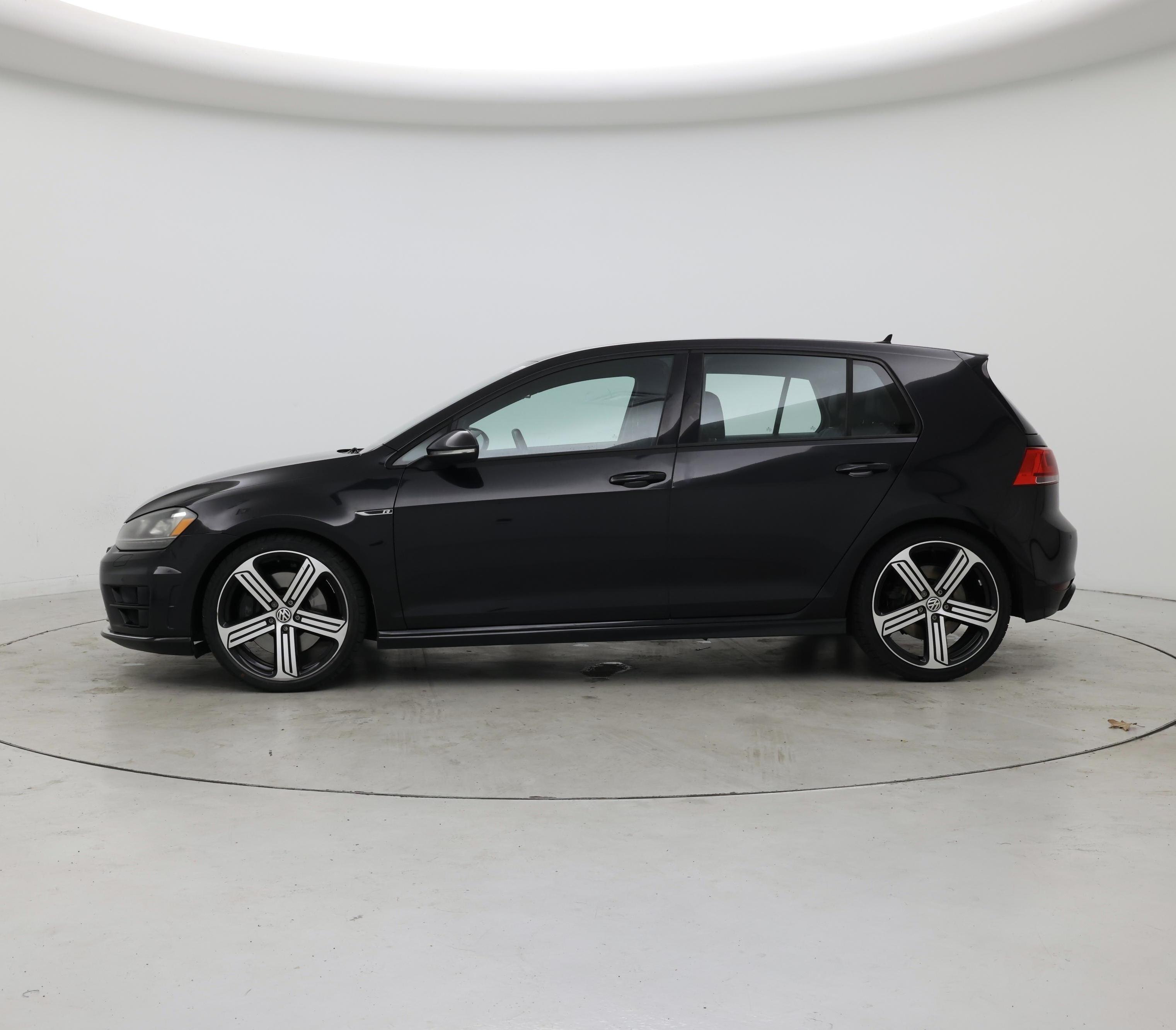 Thumbnail: 2016 Volkswagen Golf - 3