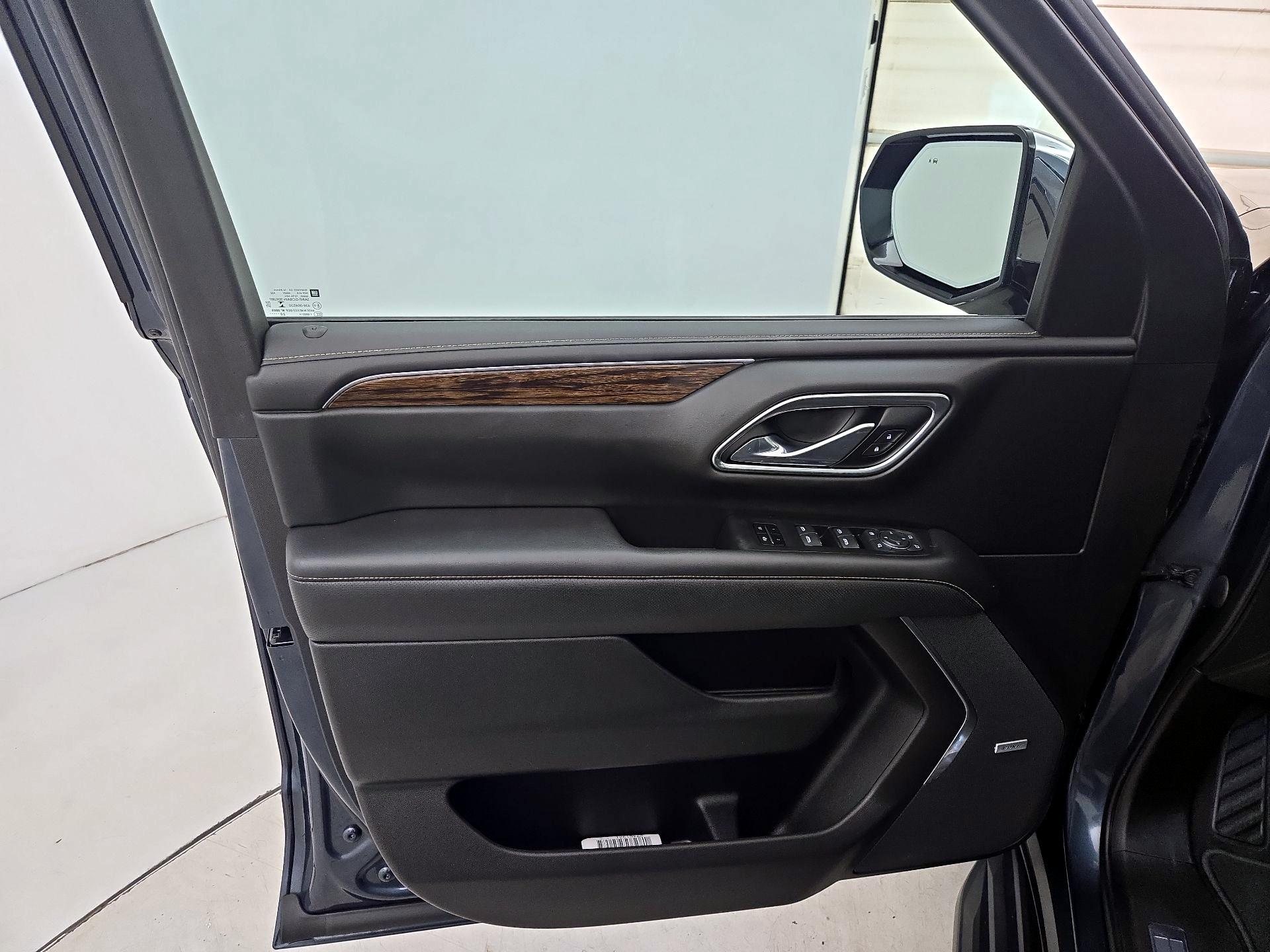 Thumbnail: 2021 Chevrolet Suburban - 12