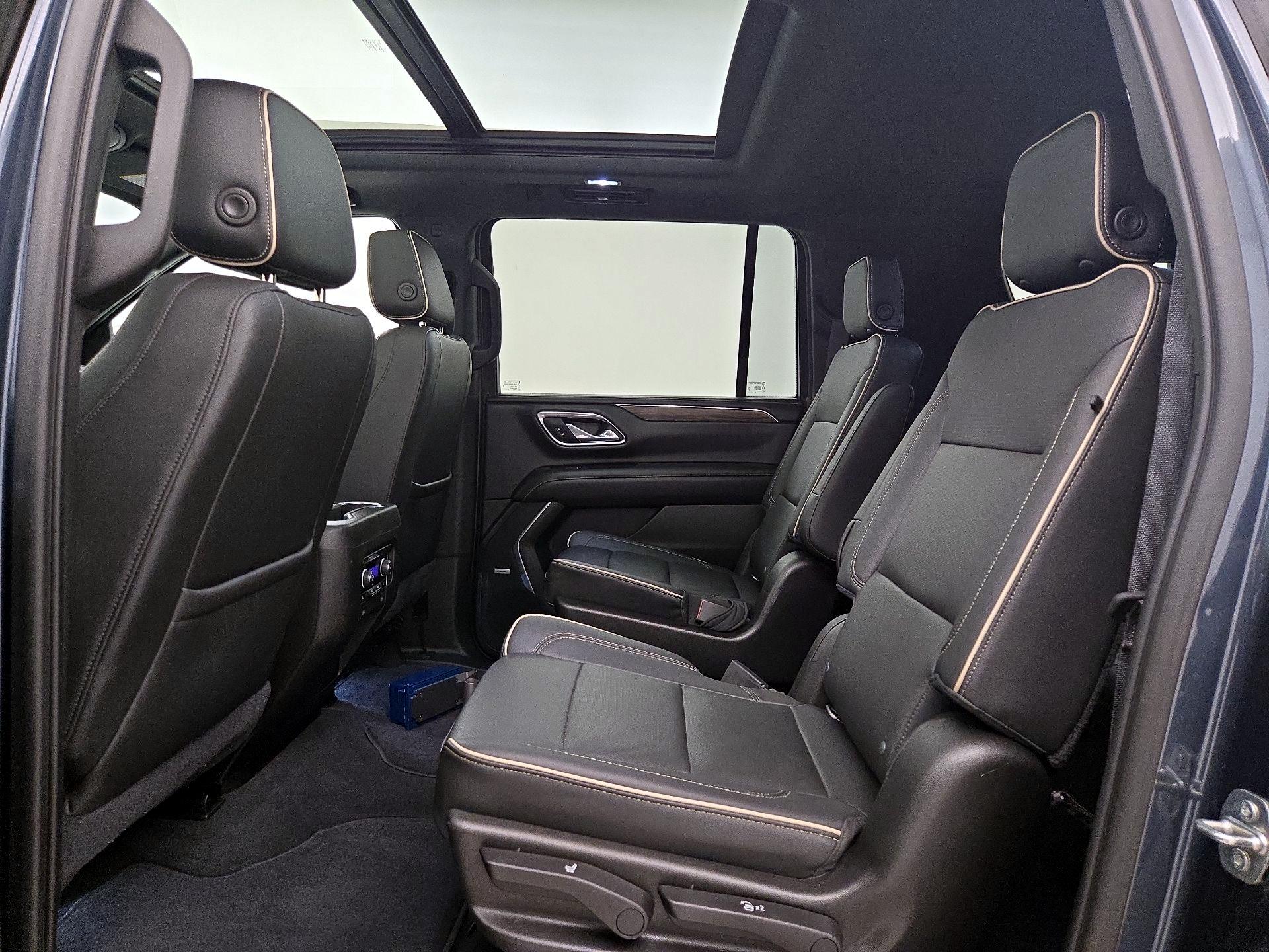 Thumbnail: 2021 Chevrolet Suburban - 20