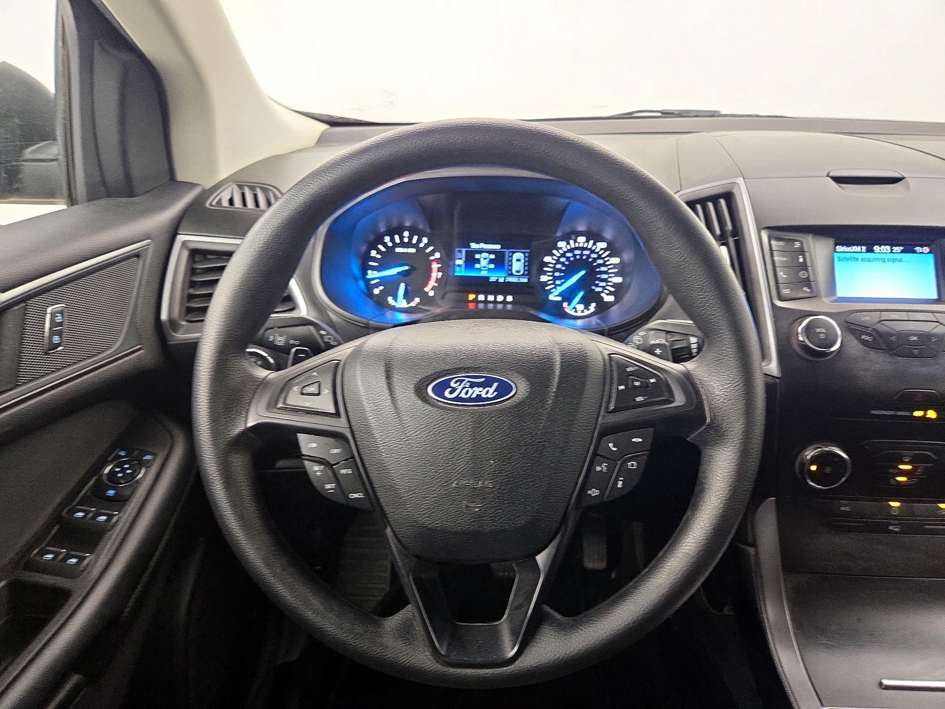 Thumbnail: 2019 Ford Edge - 10