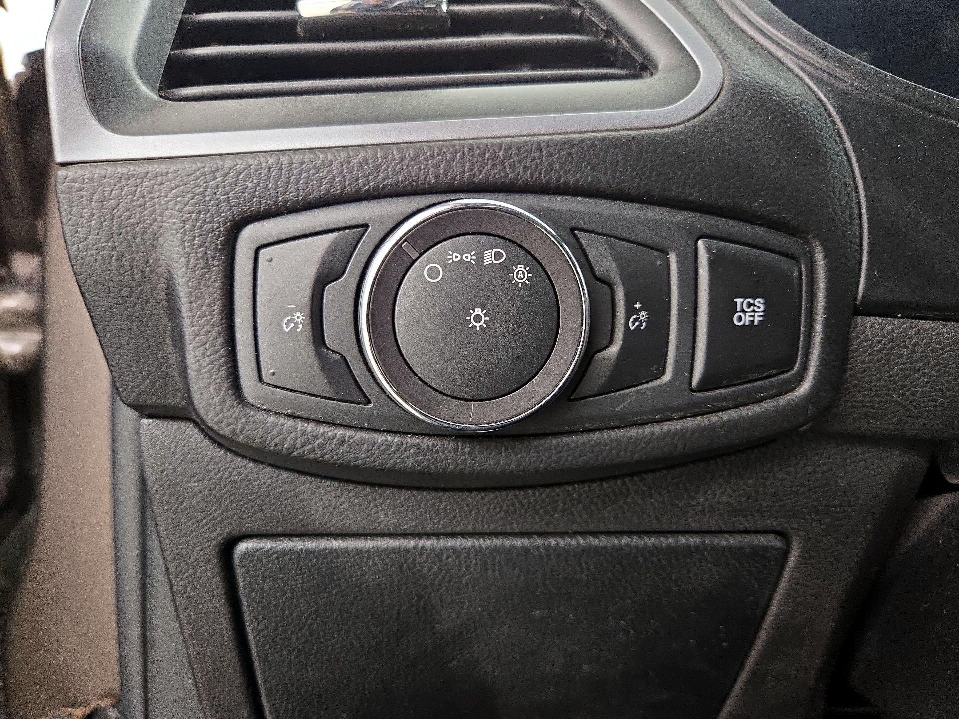 Thumbnail: 2019 Ford Edge - 13