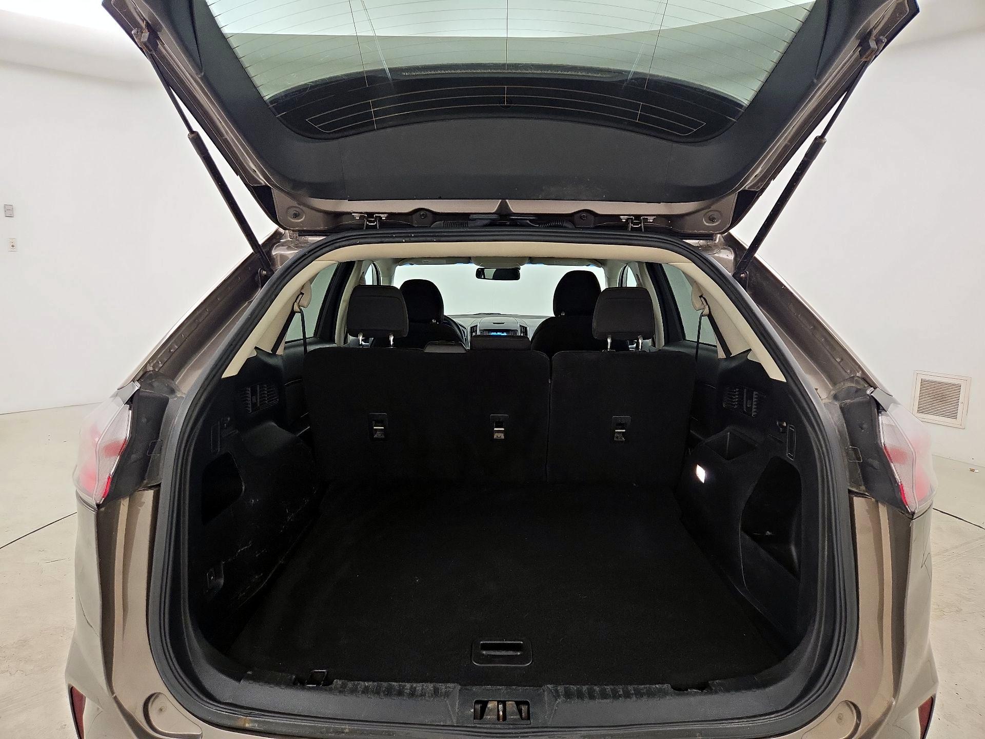 Thumbnail: 2019 Ford Edge - 20