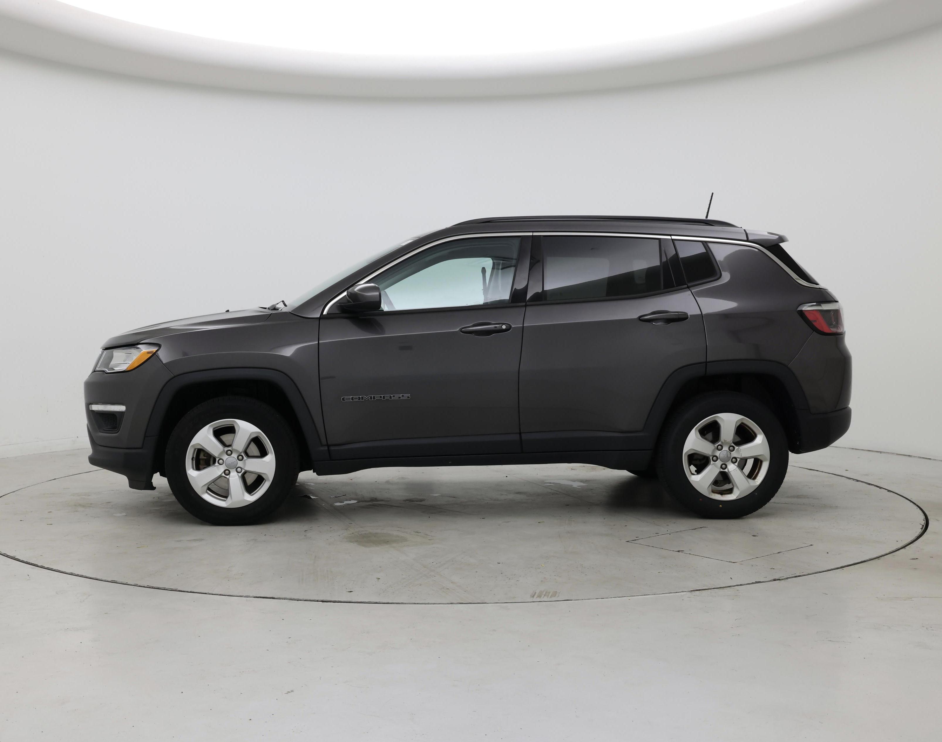 Thumbnail: 2021 Jeep Compass - 3