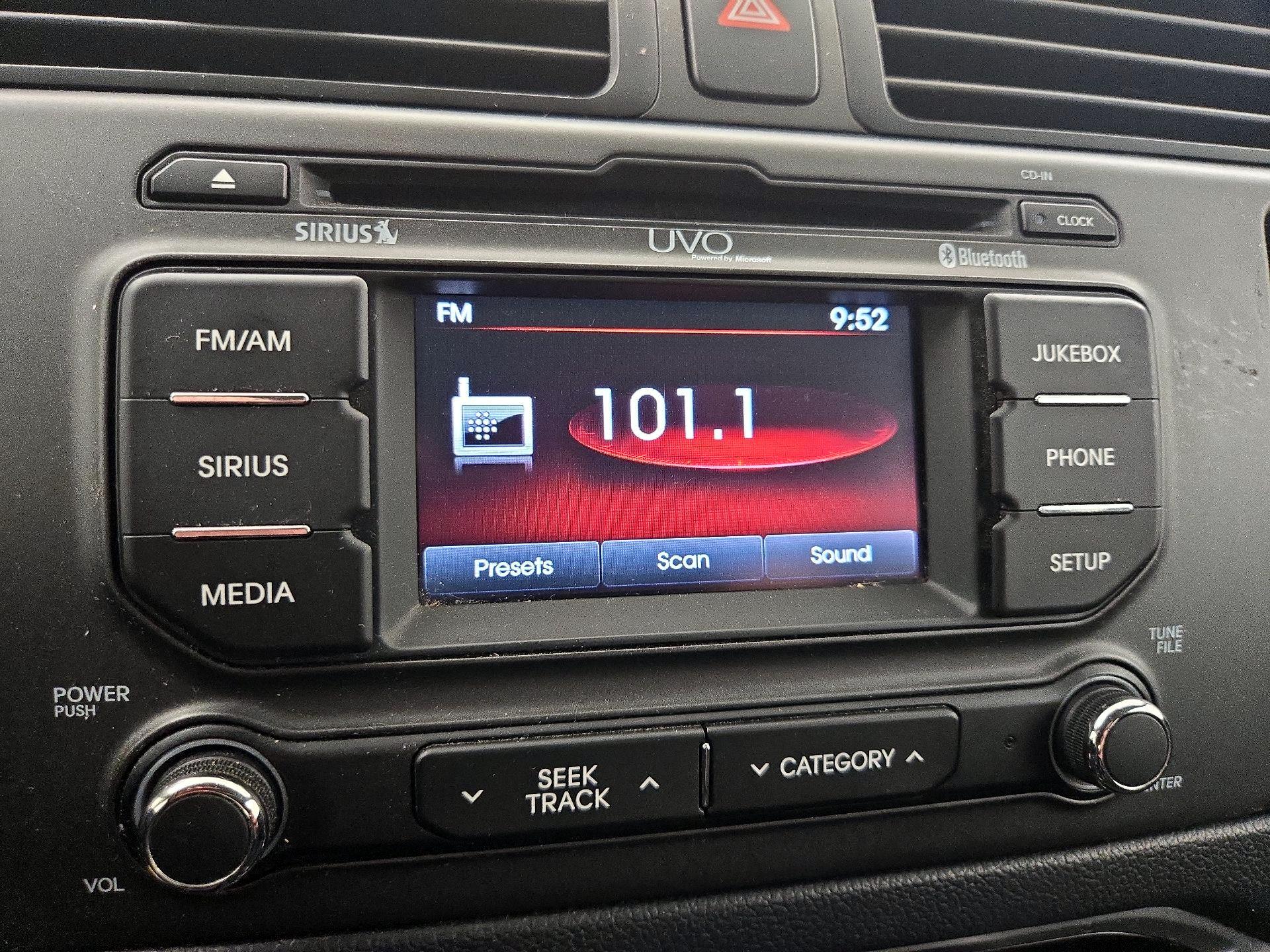 Thumbnail: 2015 Kia Rio - 15