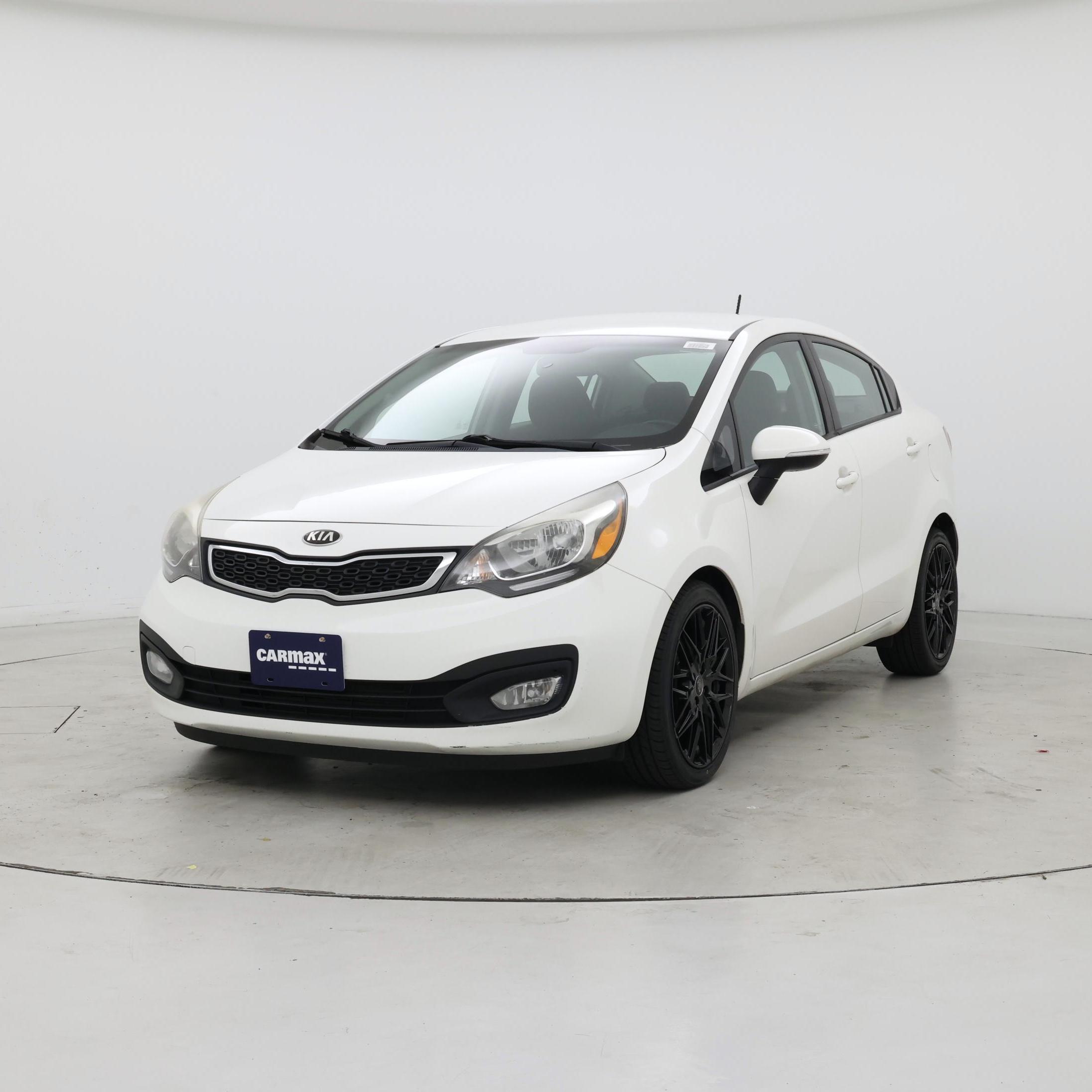 Thumbnail: 2015 Kia Rio - 4