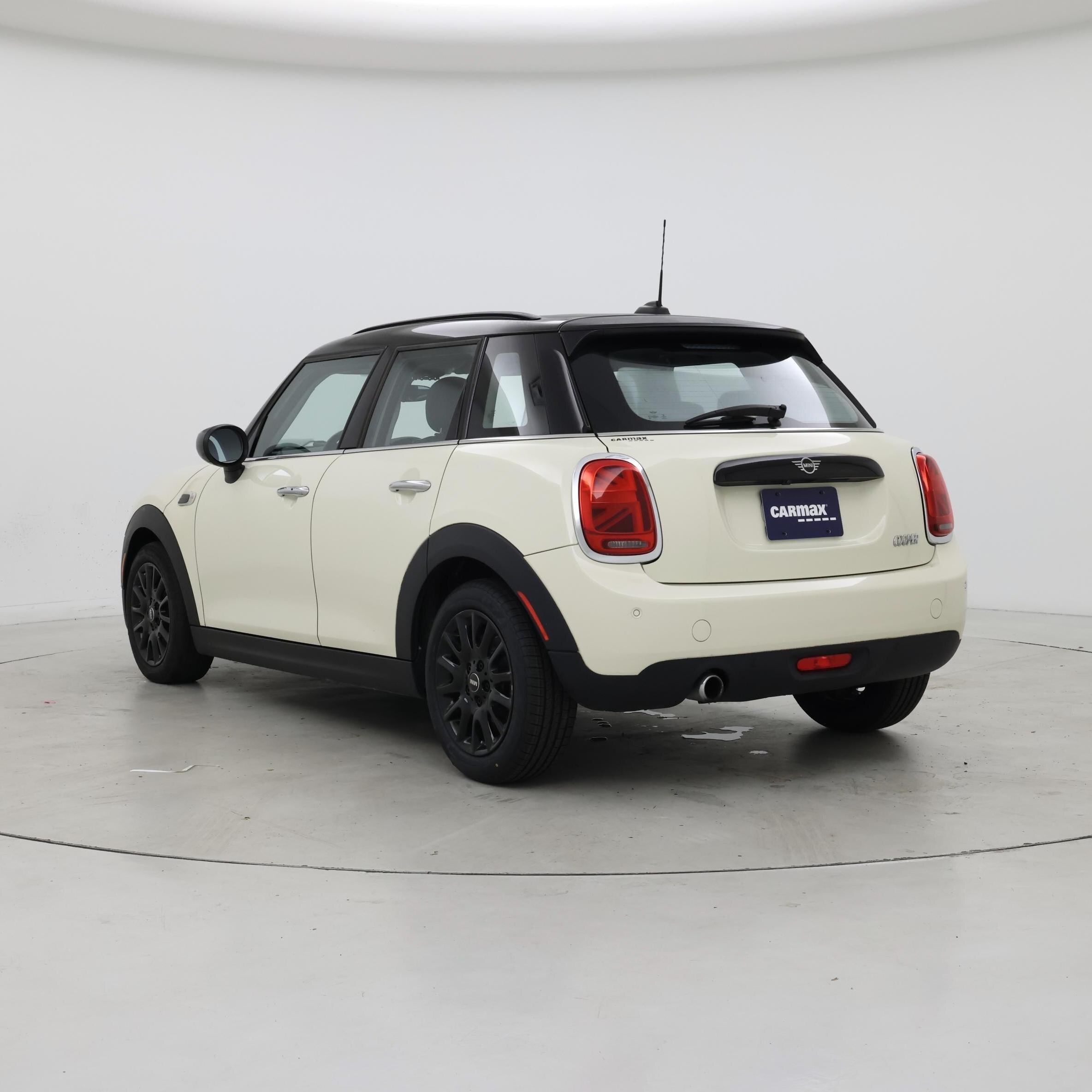 Thumbnail: 2021 MINI Cooper Hardtop - 2