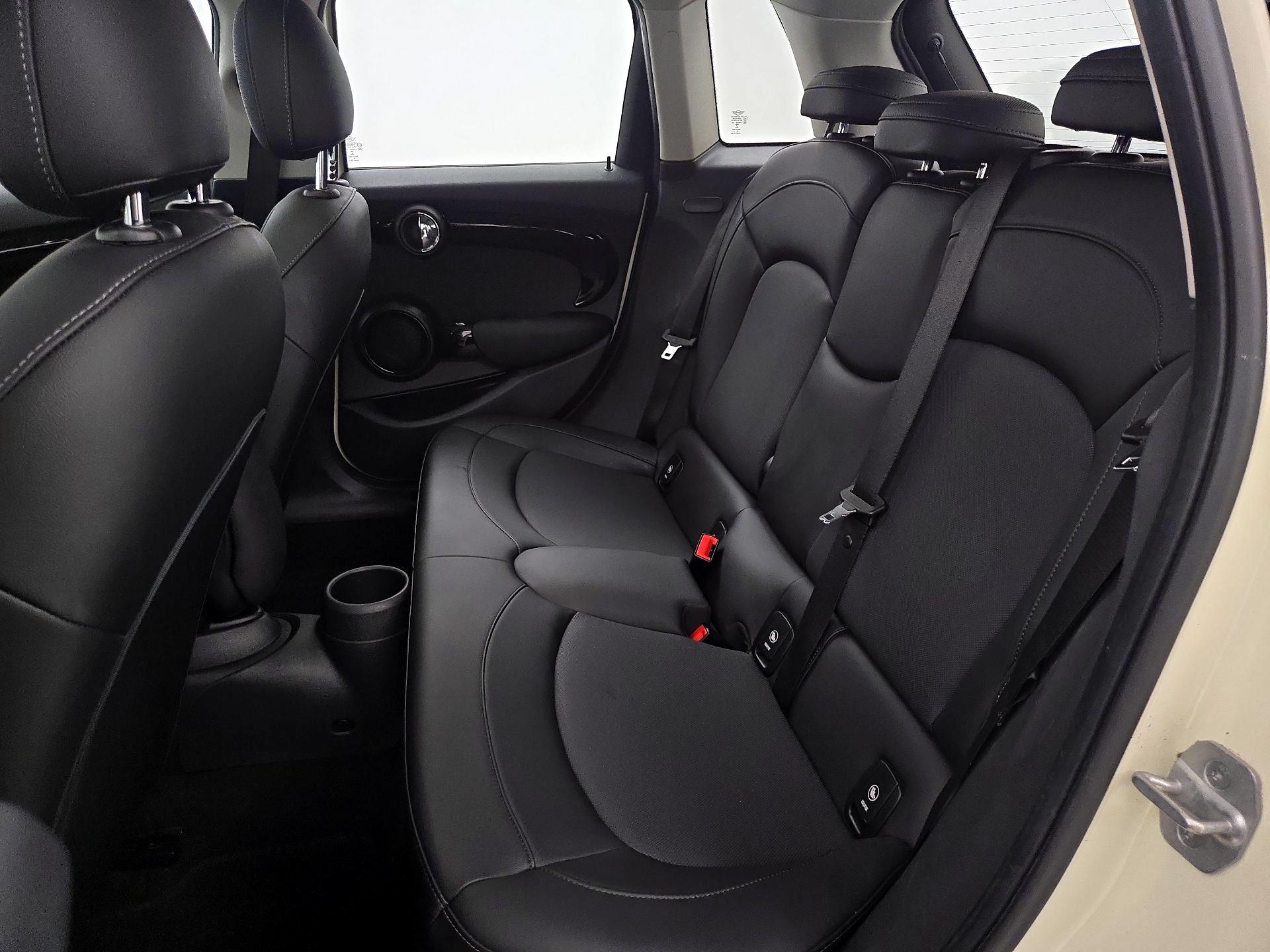 Thumbnail: 2021 MINI Cooper Hardtop - 20