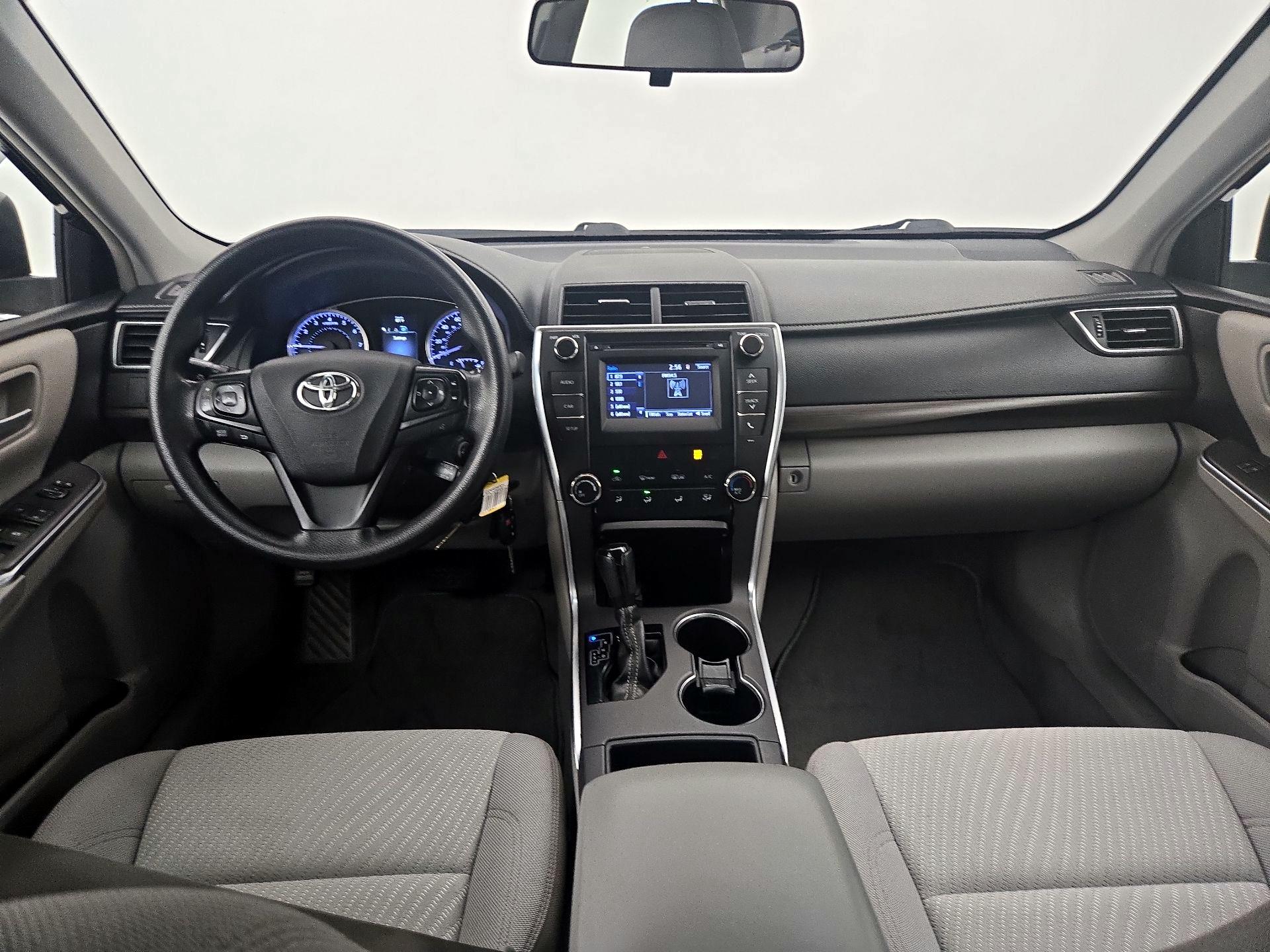 Thumbnail: 2016 Toyota Camry - 9