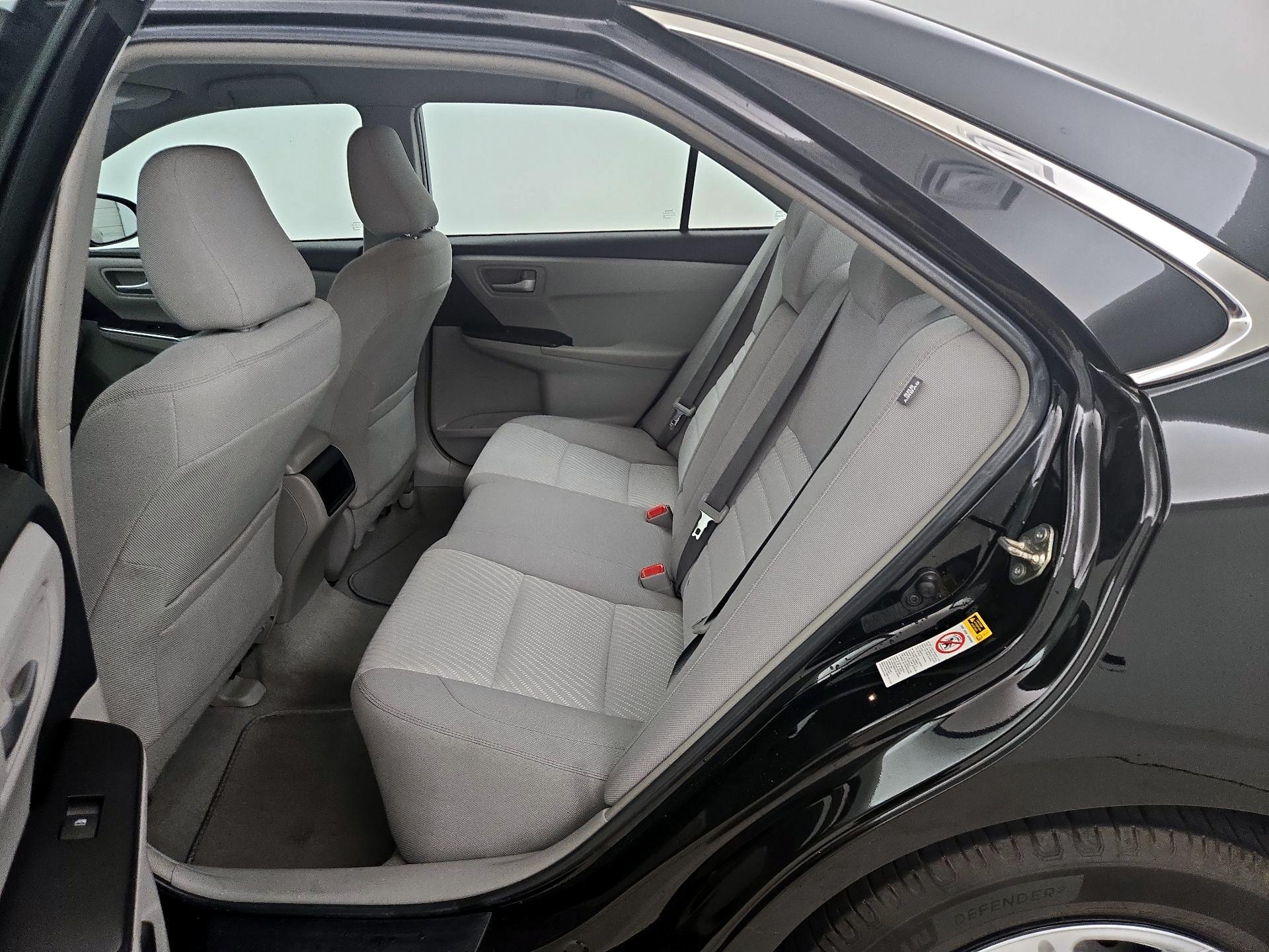 Thumbnail: 2016 Toyota Camry - 19