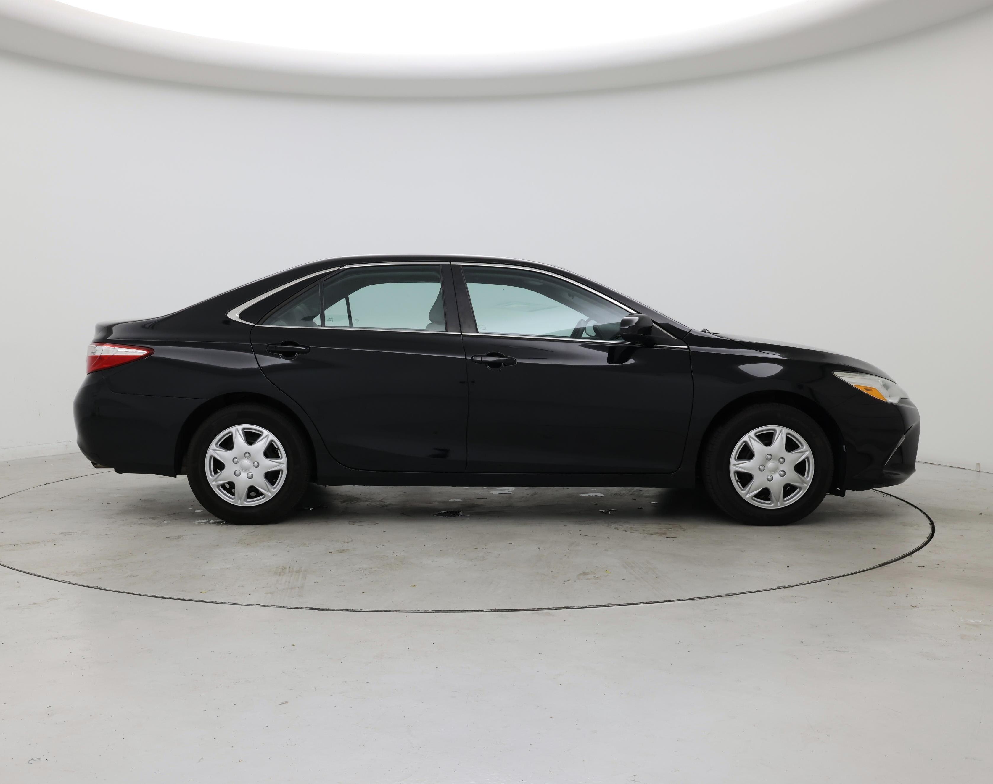 Thumbnail: 2016 Toyota Camry - 7