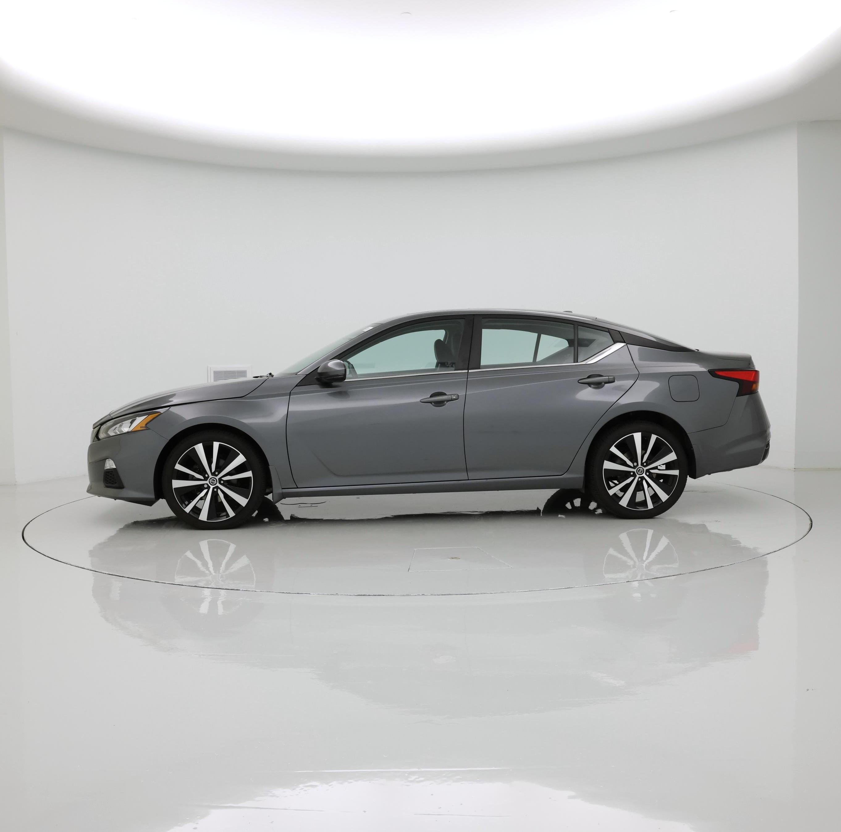 Thumbnail: 2021 Nissan Altima - 3