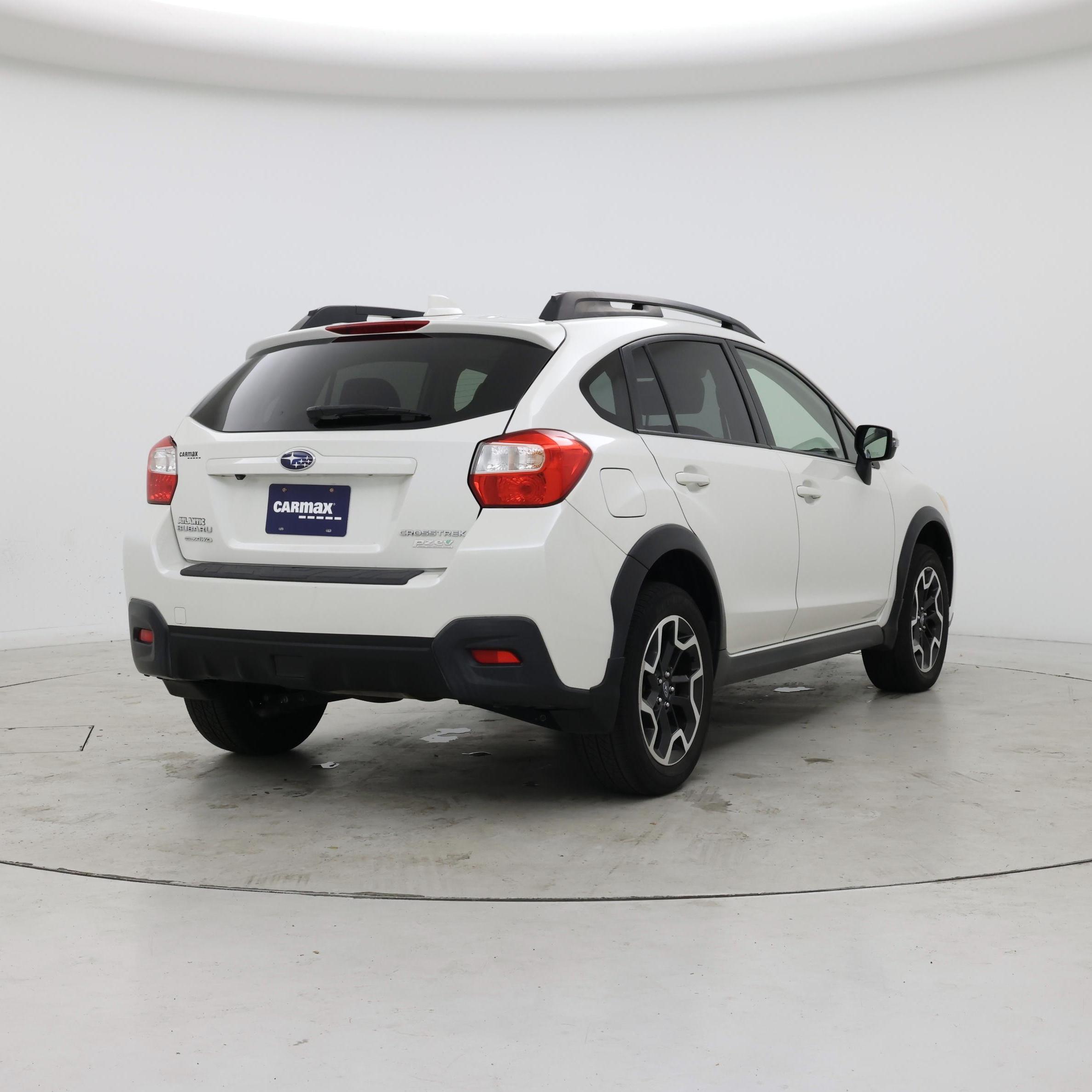 Thumbnail: 2017 Subaru Crosstrek - 8