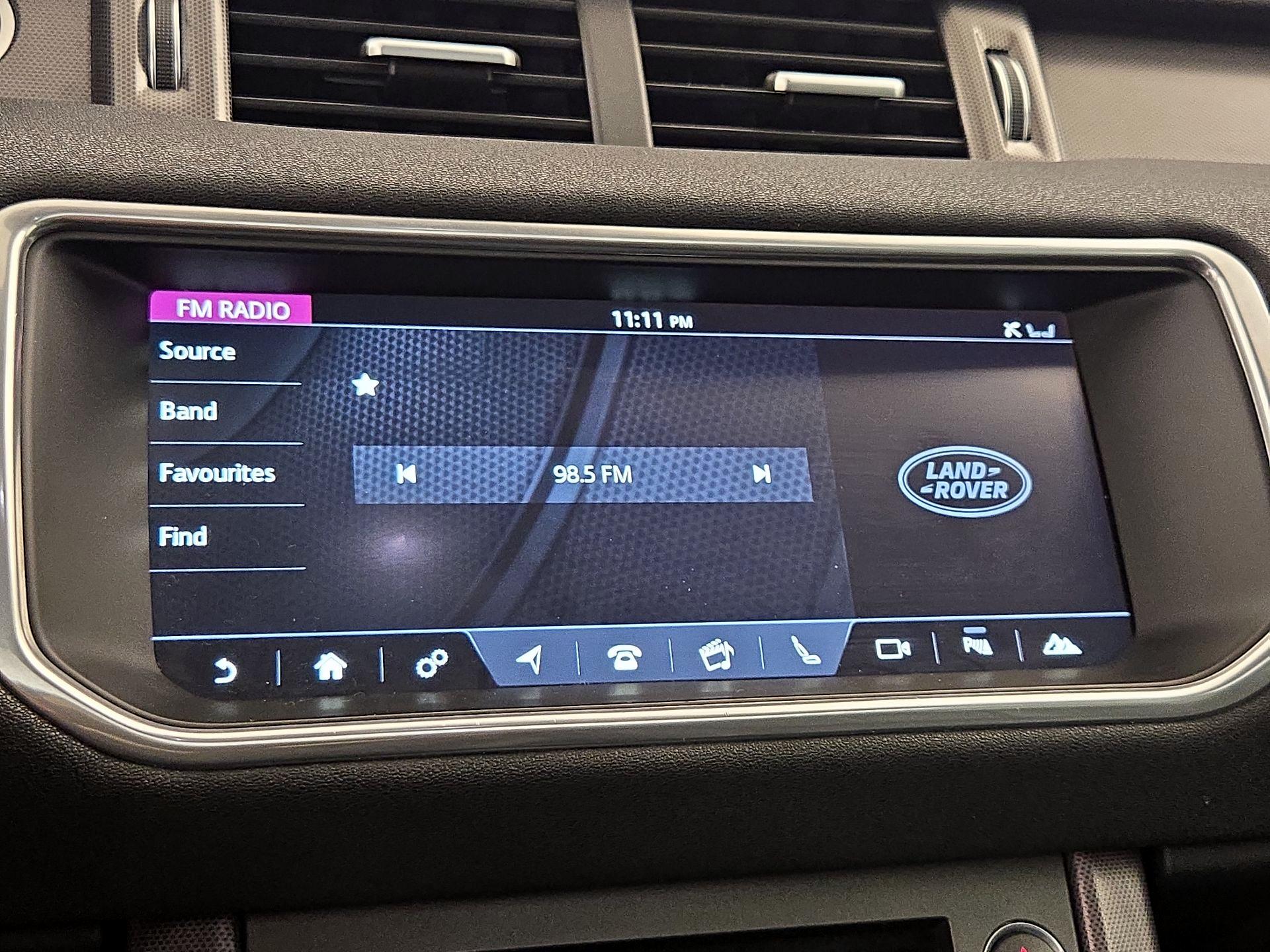 Thumbnail: 2018 Land Rover Range Rover Evoque - 16