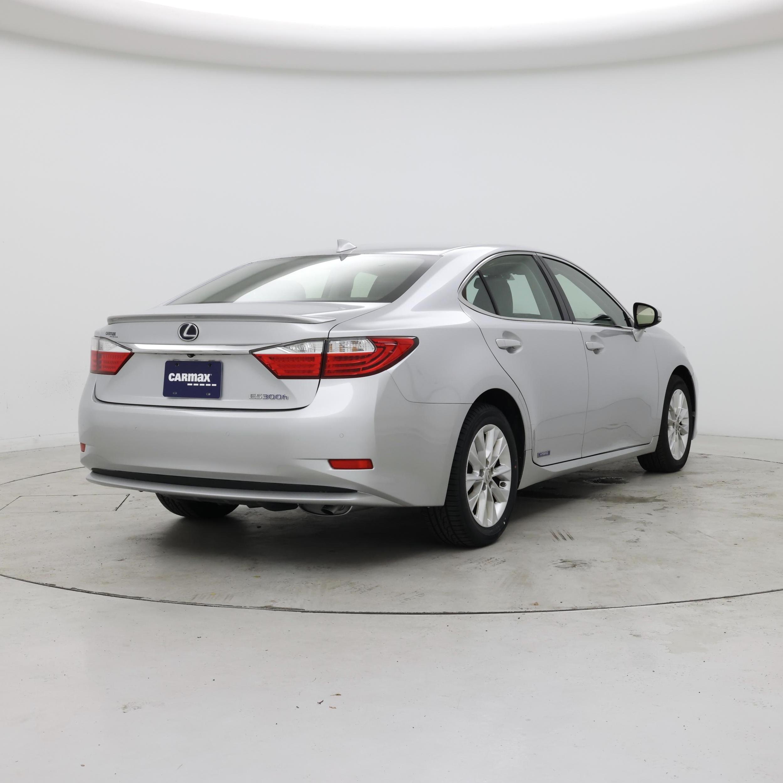 Thumbnail: 2015 Lexus ES - 8