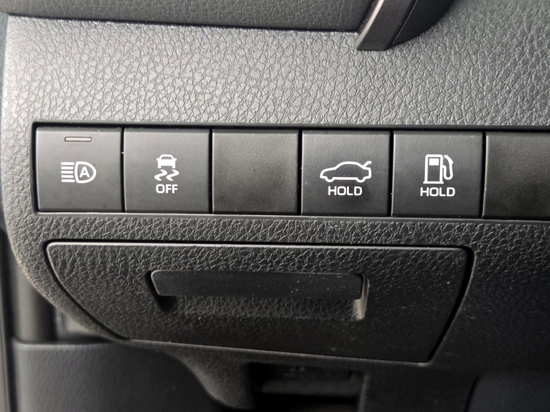 Thumbnail: 2021 Toyota Camry - 13