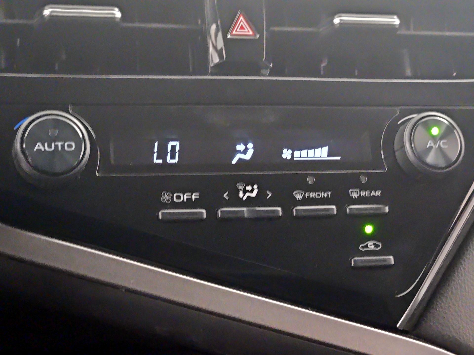 Thumbnail: 2021 Toyota Camry - 16