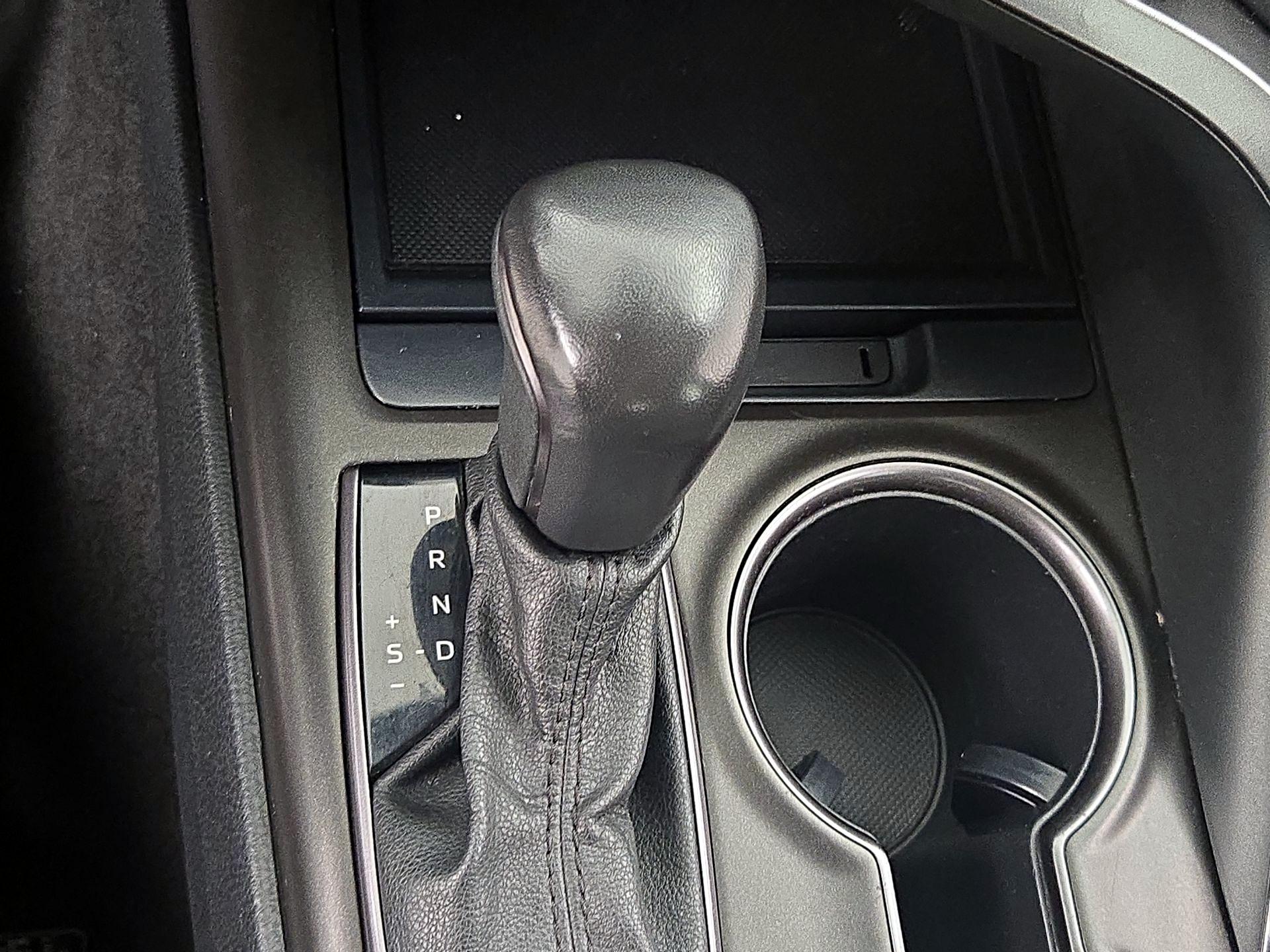 Thumbnail: 2021 Toyota Camry - 17