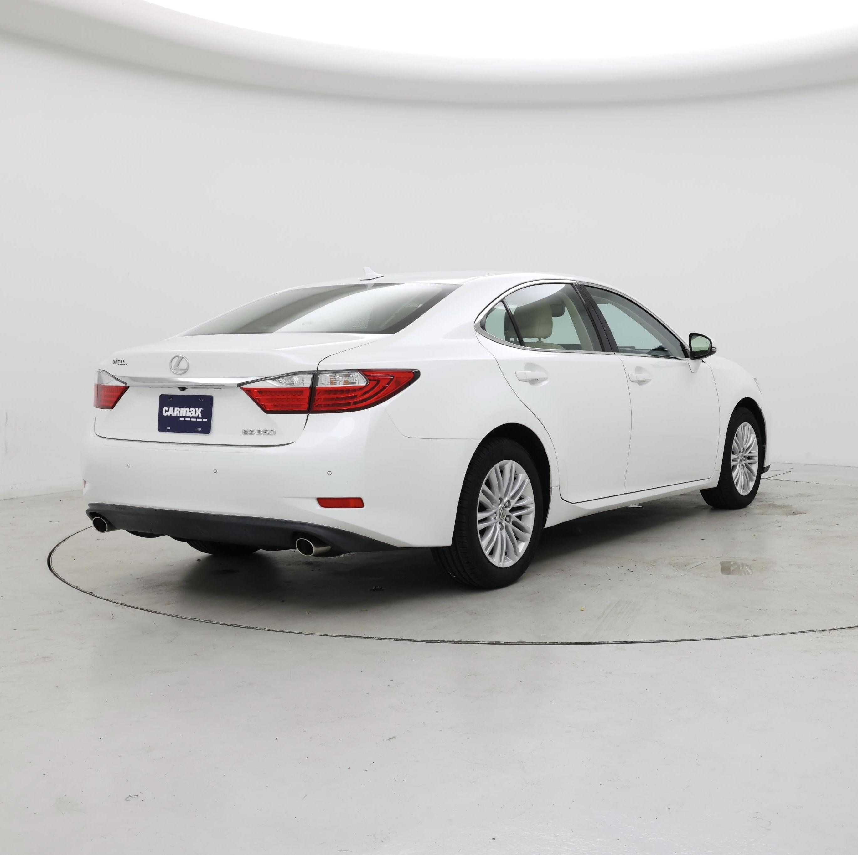 Thumbnail: 2014 Lexus ES - 8