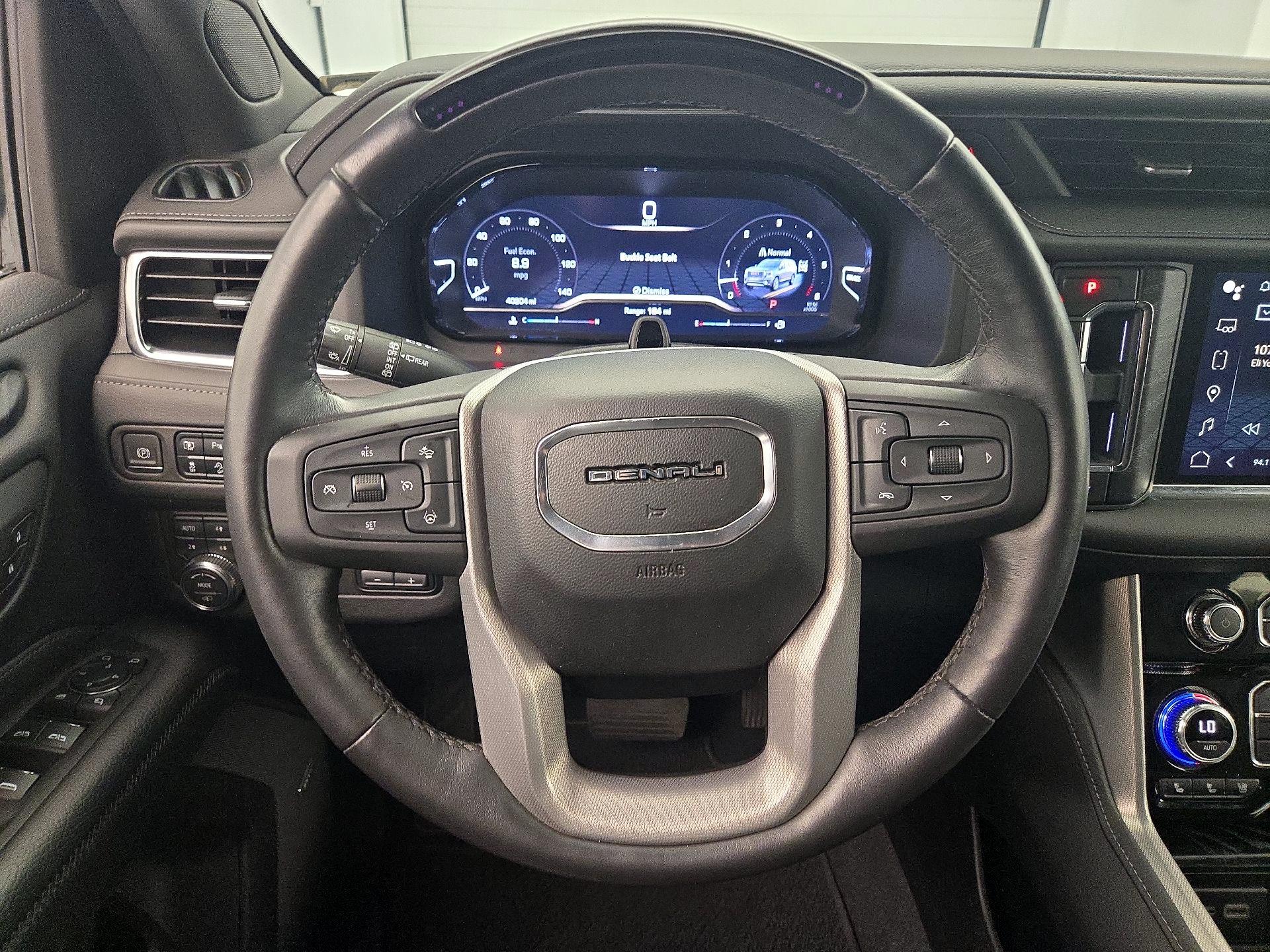 Thumbnail: 2023 GMC Yukon XL - 10
